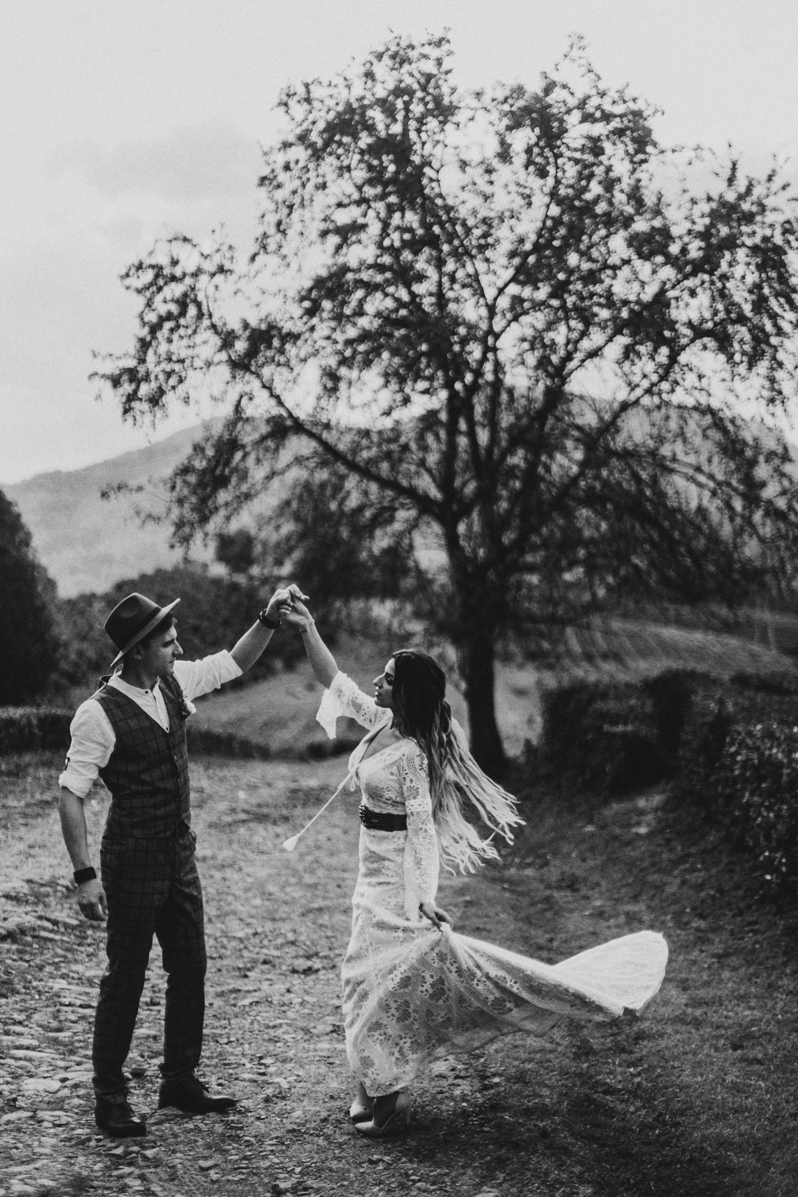 Дима и Аня. Чайная плантация. ФОТОГРАФ Екатеринбург Москва Анастасия Замесина