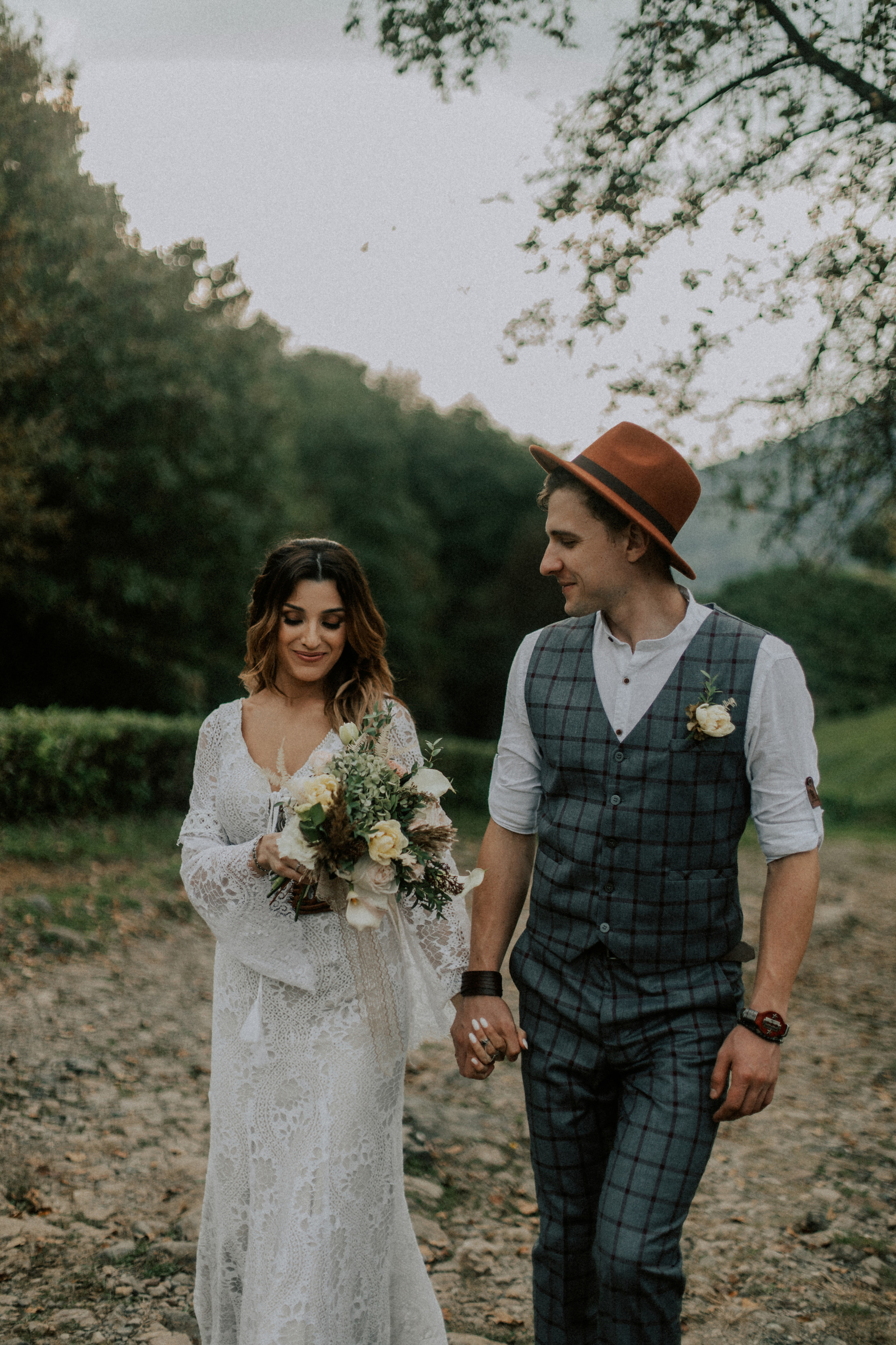 Дима и Аня. Чайная плантация. ФОТОГРАФ Екатеринбург Москва Анастасия Замесина