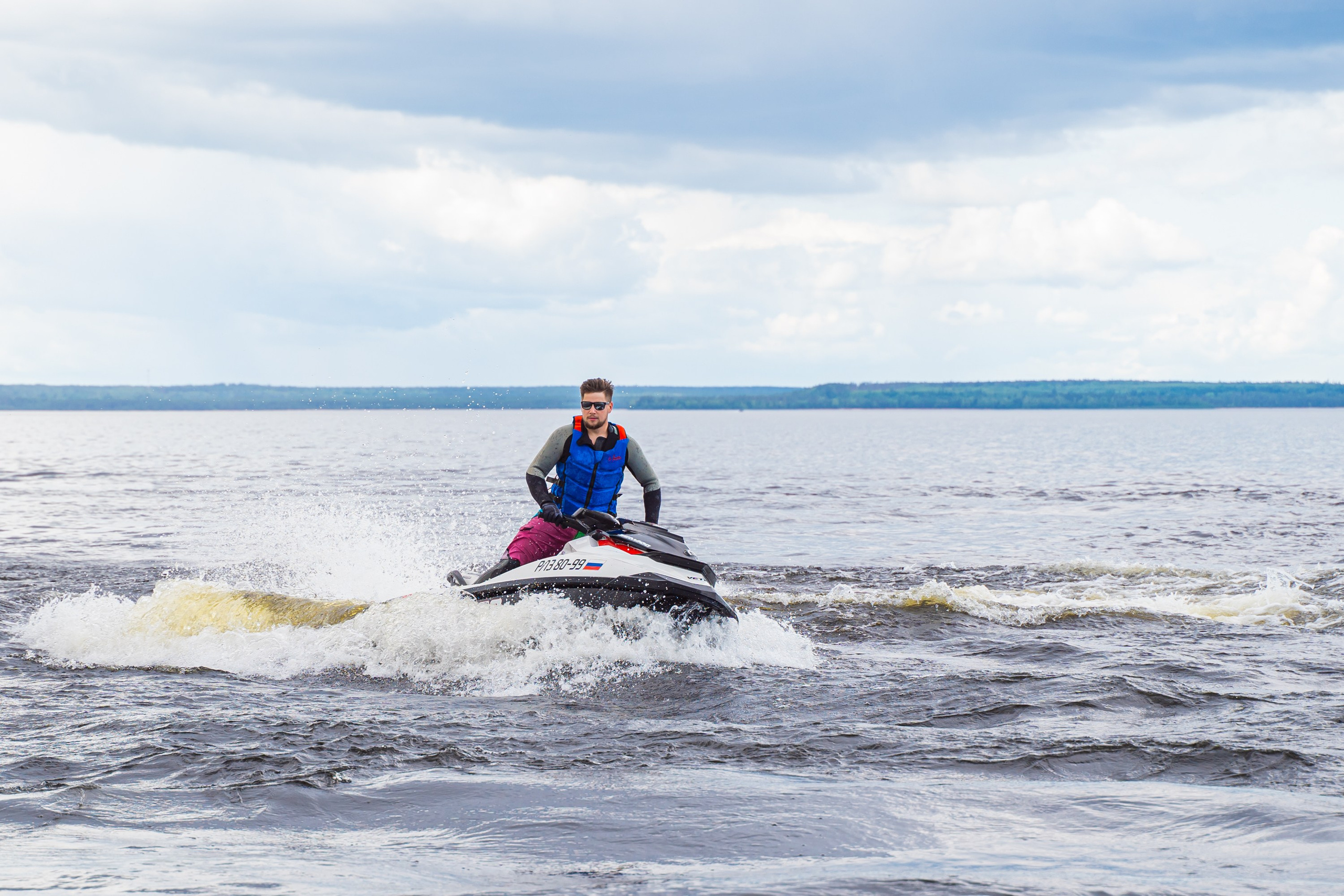 Гидровыезд в Коневский мужской монастырь. Свадебный, семейный, портретный, репортажный фотограф в Санкт-Петербурге