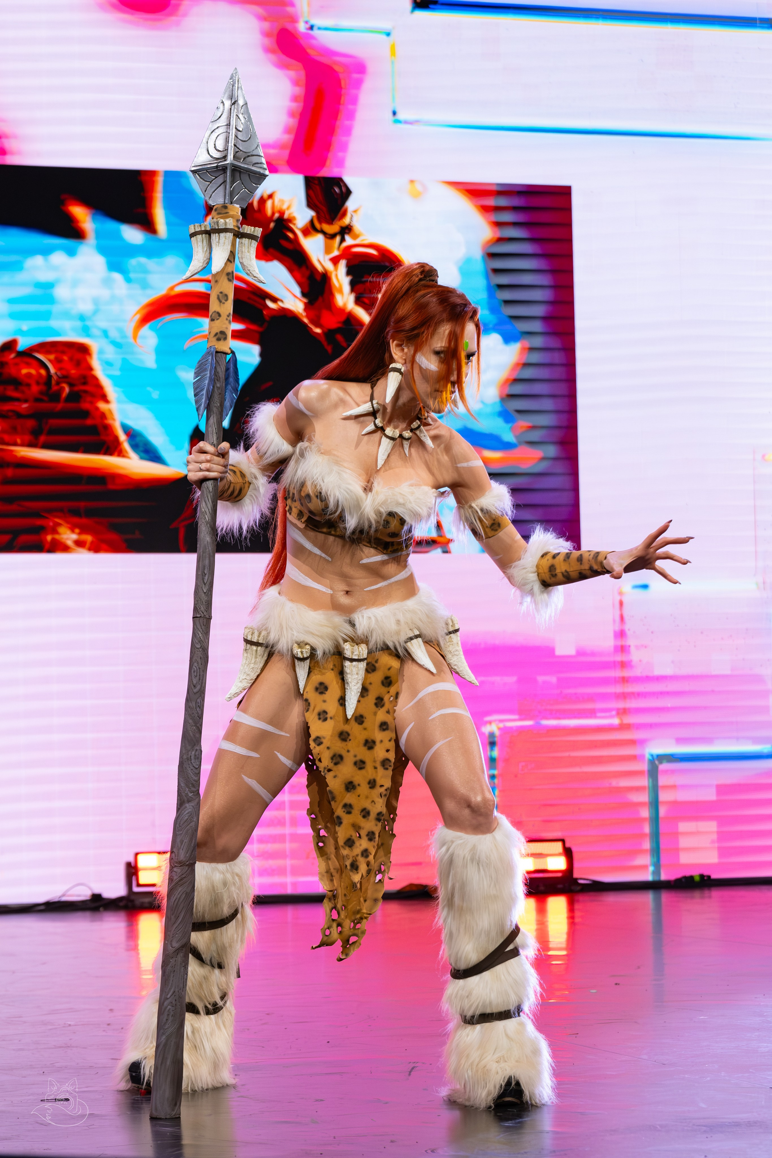 Сцена РЭД ЭКСПО 2024. Косплей фотограф