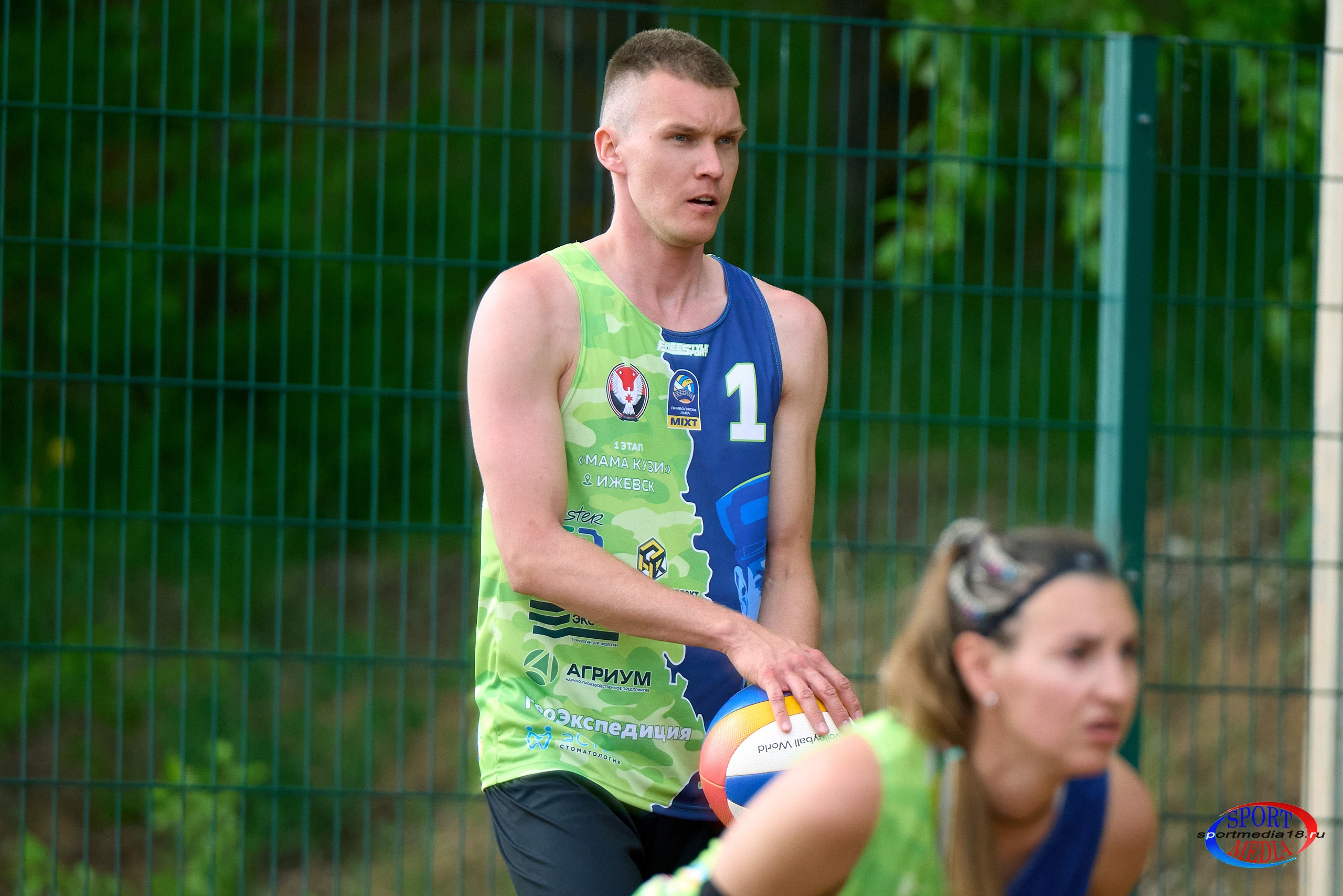 Пляжный волейбол. ПРИВОЛЖСКАЯ ЛИГА MIXT Ижевск 18.05.2025. Спортивный репортажный фотограф в Ижевске Сергей Мерзляков