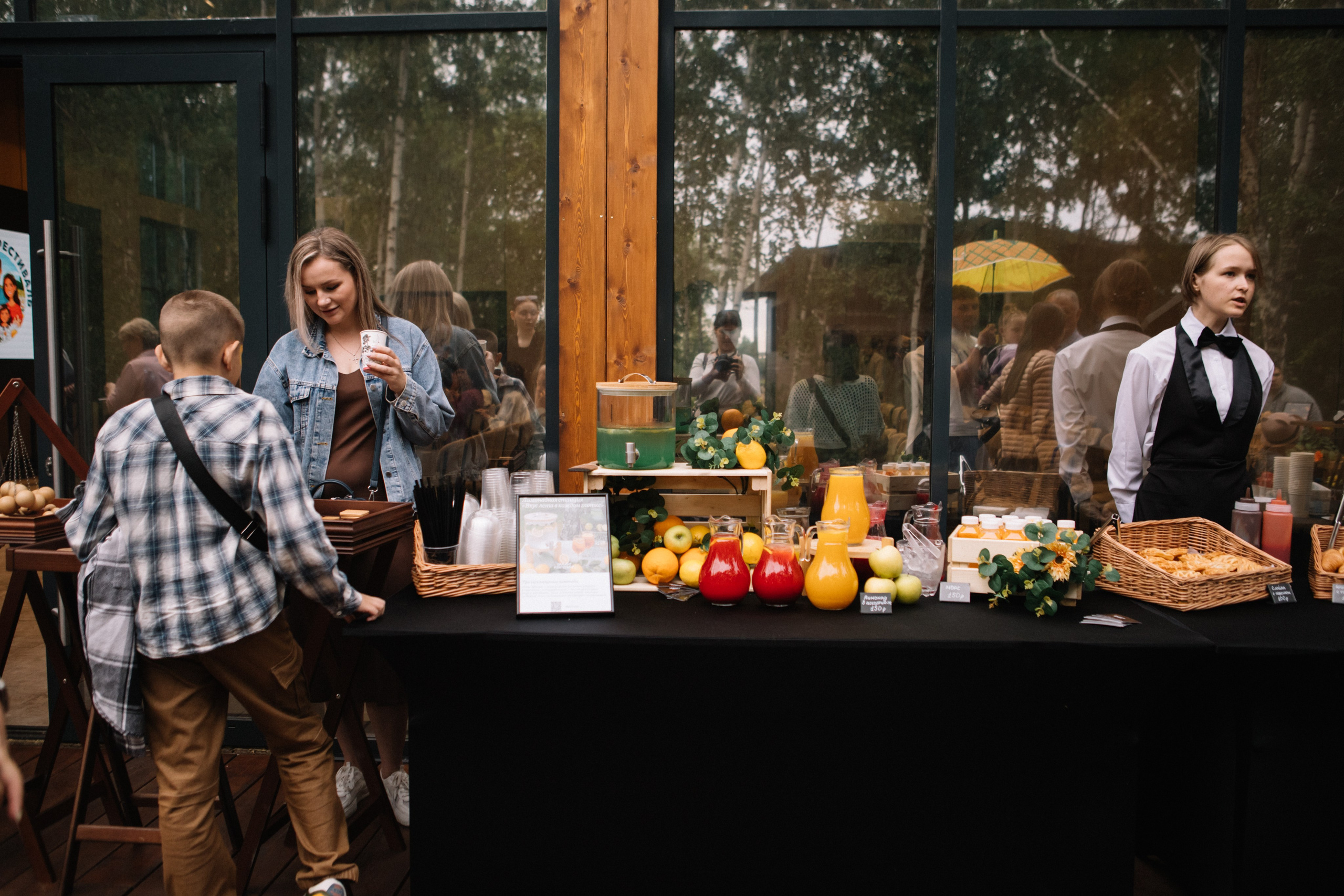 Фестиваль к Дню семьи, любви и верности. Фотограф в Иркутске Анастасия Кись. Студийная фотосессия беременности в тканях Иркутск. Семейная фотосессия, ПОРТРЕТ «ПОКОЛЕНИЕ»