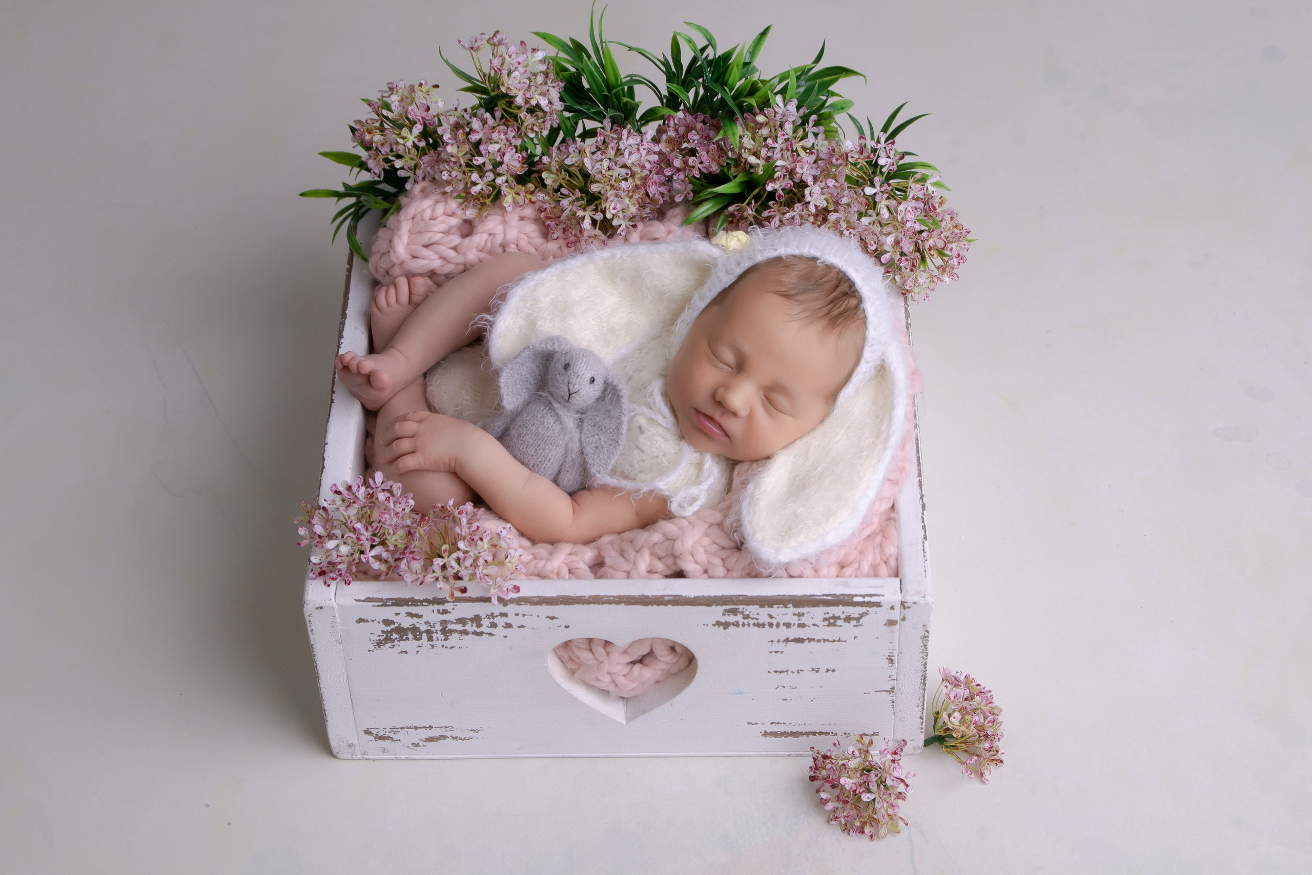 Портфолио. Самая первая фотосессия малыша! Профессиональная съемка новорожденных Newborn в Москве и МО!