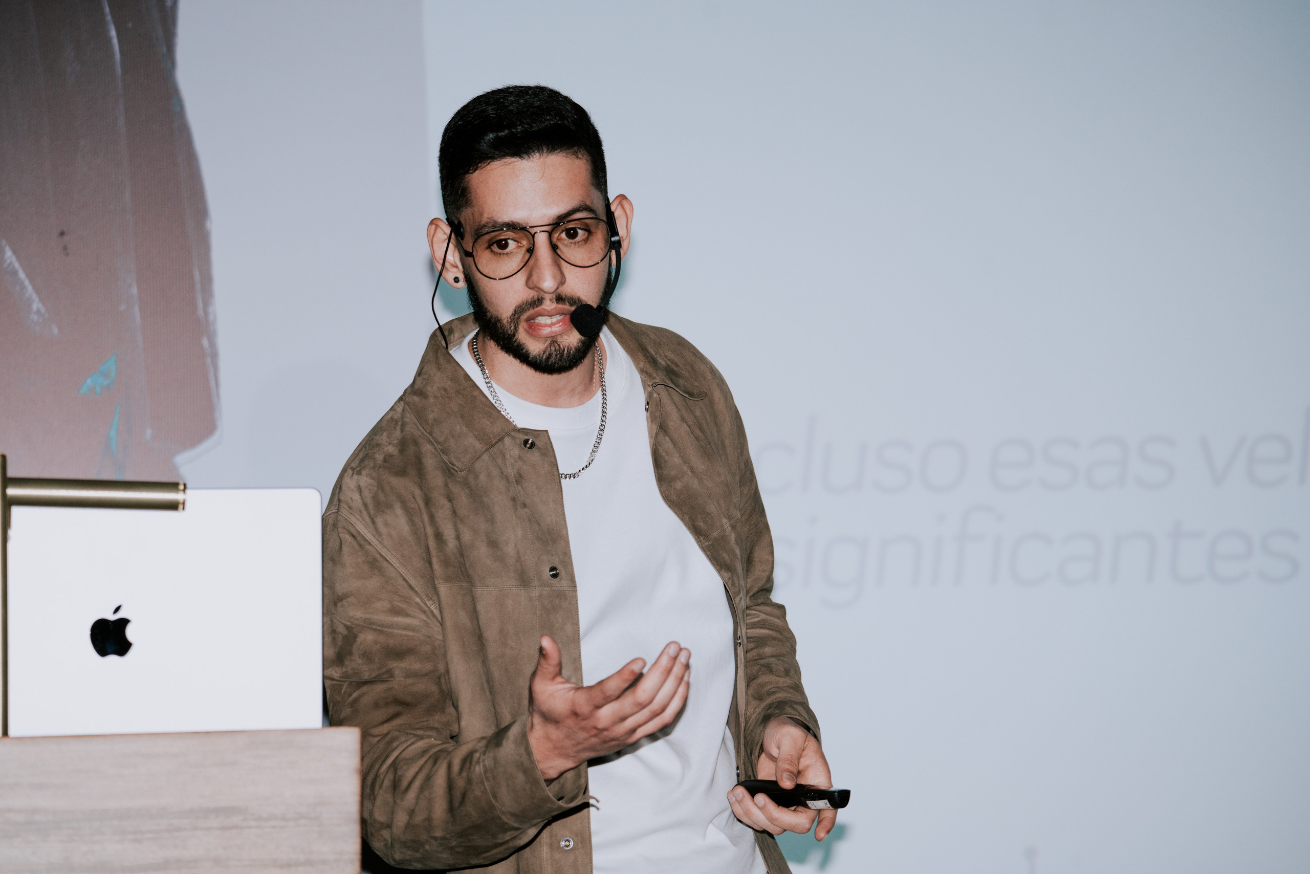 TRADERS DAY By NeomAAA Bogota. NeomAAA Funds Gallery