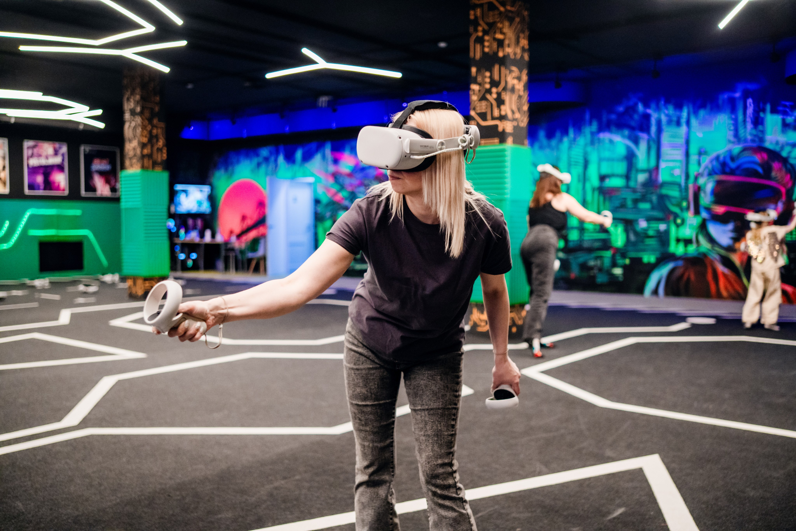 VR (November-December 2024). Felixtones