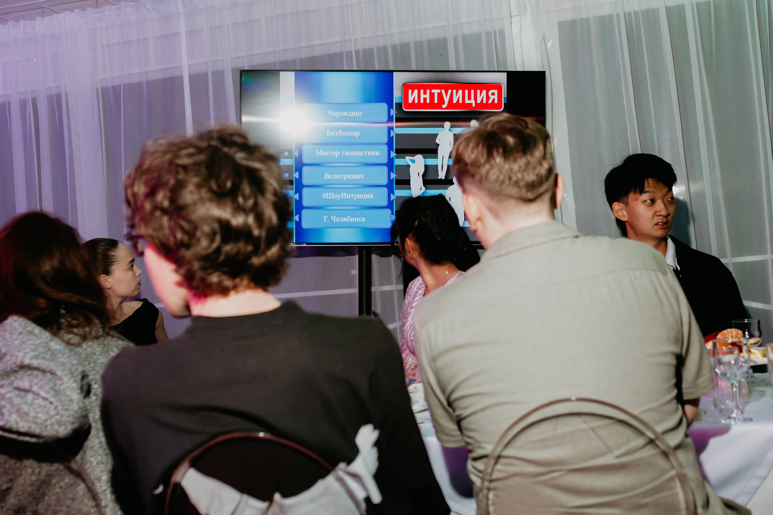 Выпускной 2025 (41 школа) 11 класс. Фотограф в Челябинске Ополихина Анна