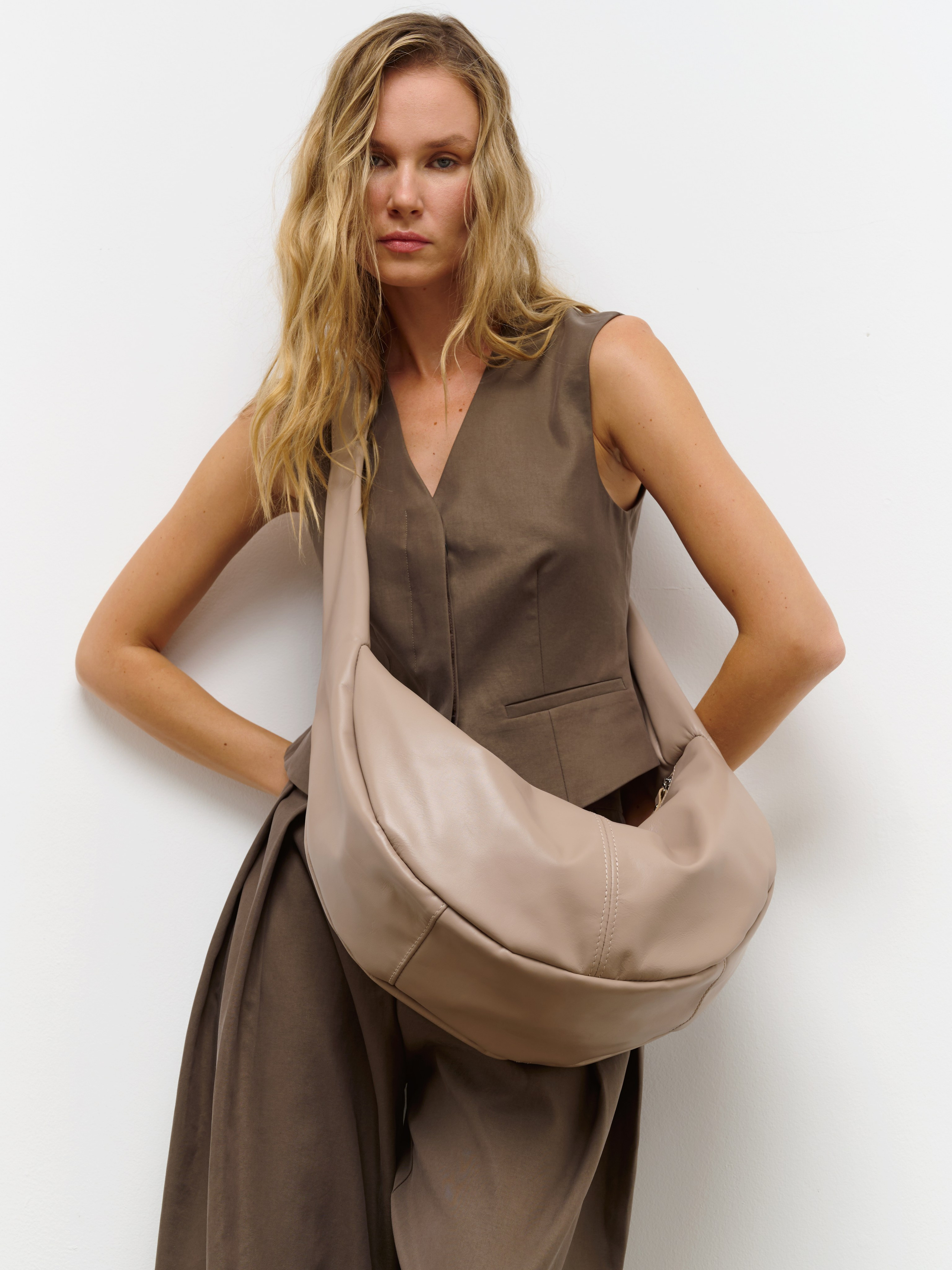 Каталог для бренда SHERWD. Fashion фотограф в Москве Ксения Чупрунова