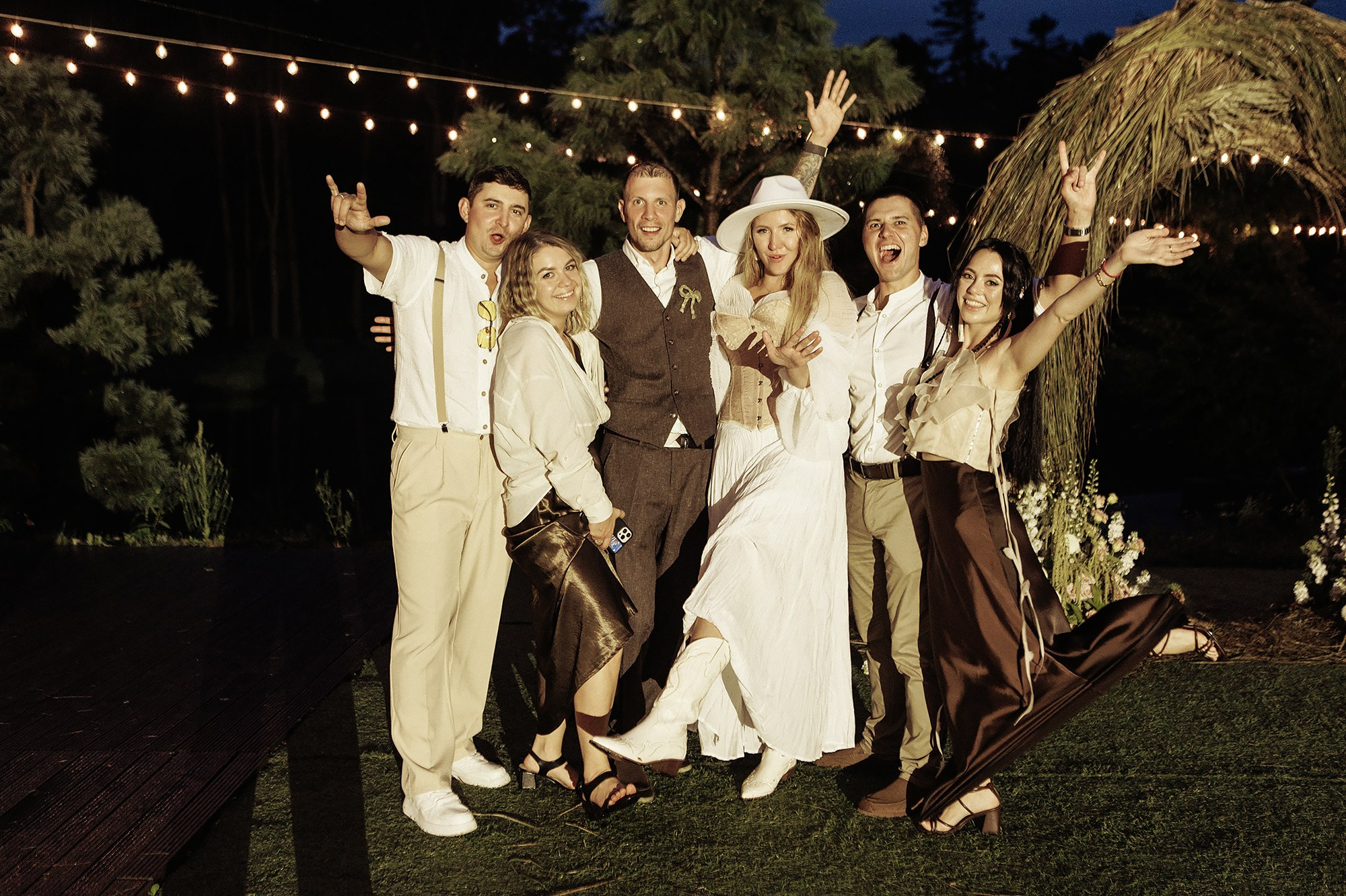 Костя и Даша 1.08.25. Свадебный фотограф Владивосток Алина Гевондова