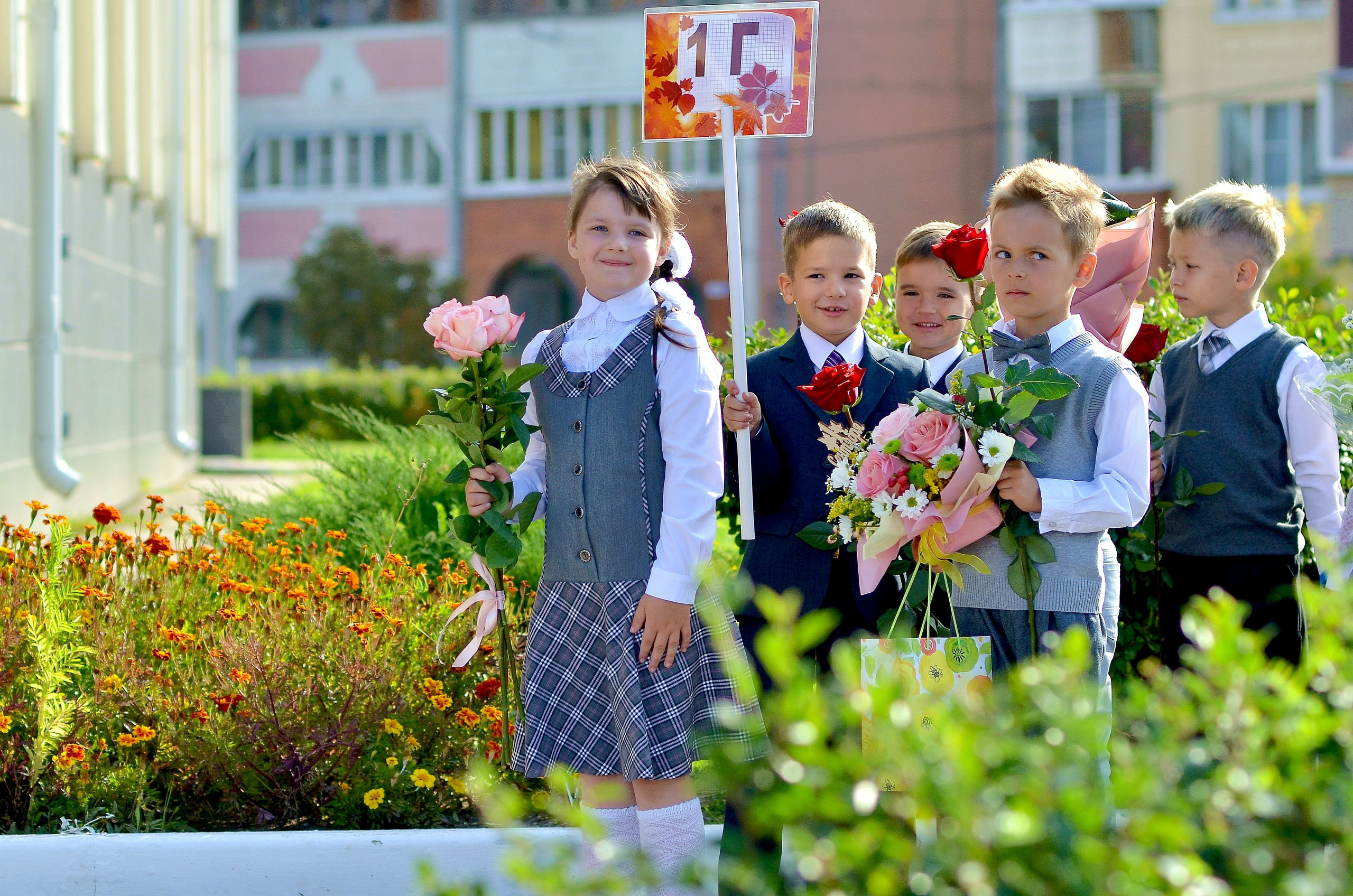 1 СЕНТЯБРЯ. ФОТОГРАФ ВАШИХ МЕРОПРИЯТИЙ РЯЗАНЬ СЕРГЕЙ КЛЮЕВ Концертная фотография близка к репортажу и портретной съемке