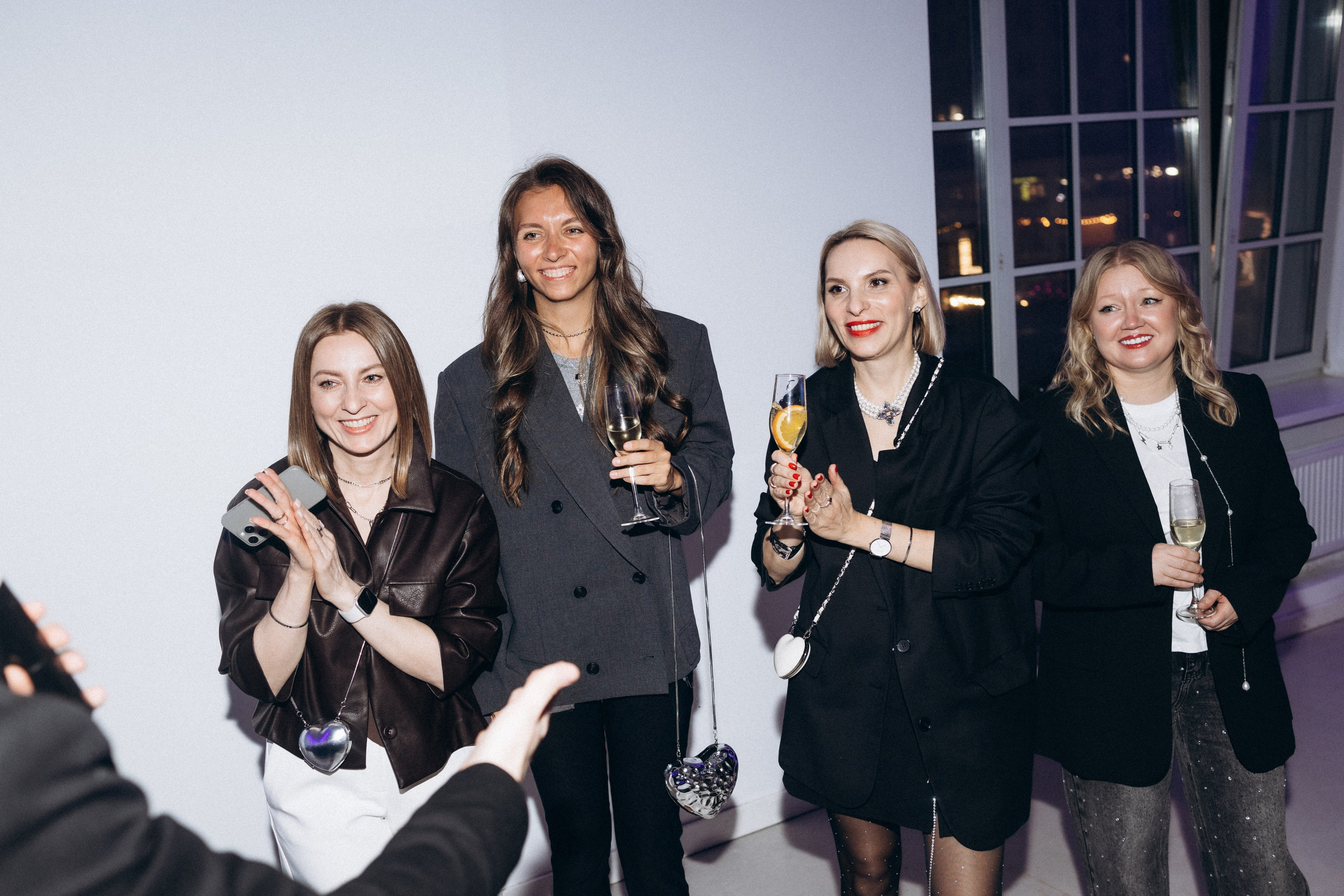 Встреча девочек из чатика. Фотограф Артем Бросов в Санкт-Петербурге и Дубае