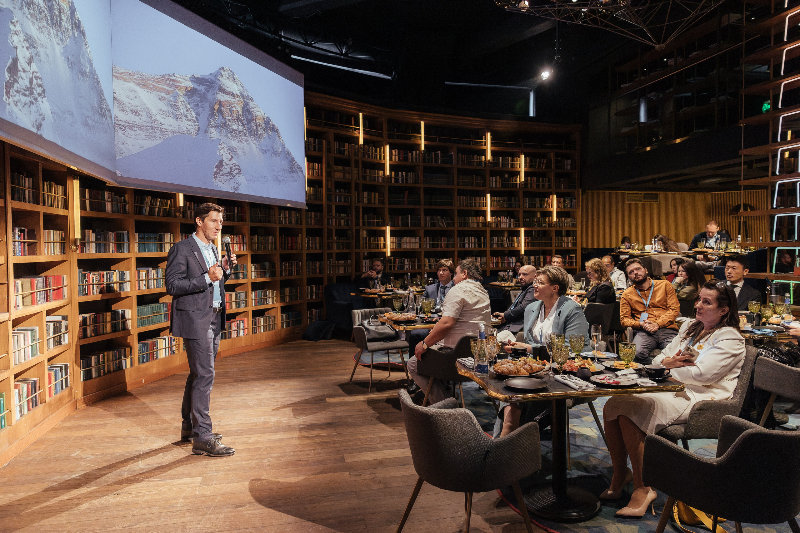 СБЕР Бизнес-встреча. Фотограф Печерская Анастасия