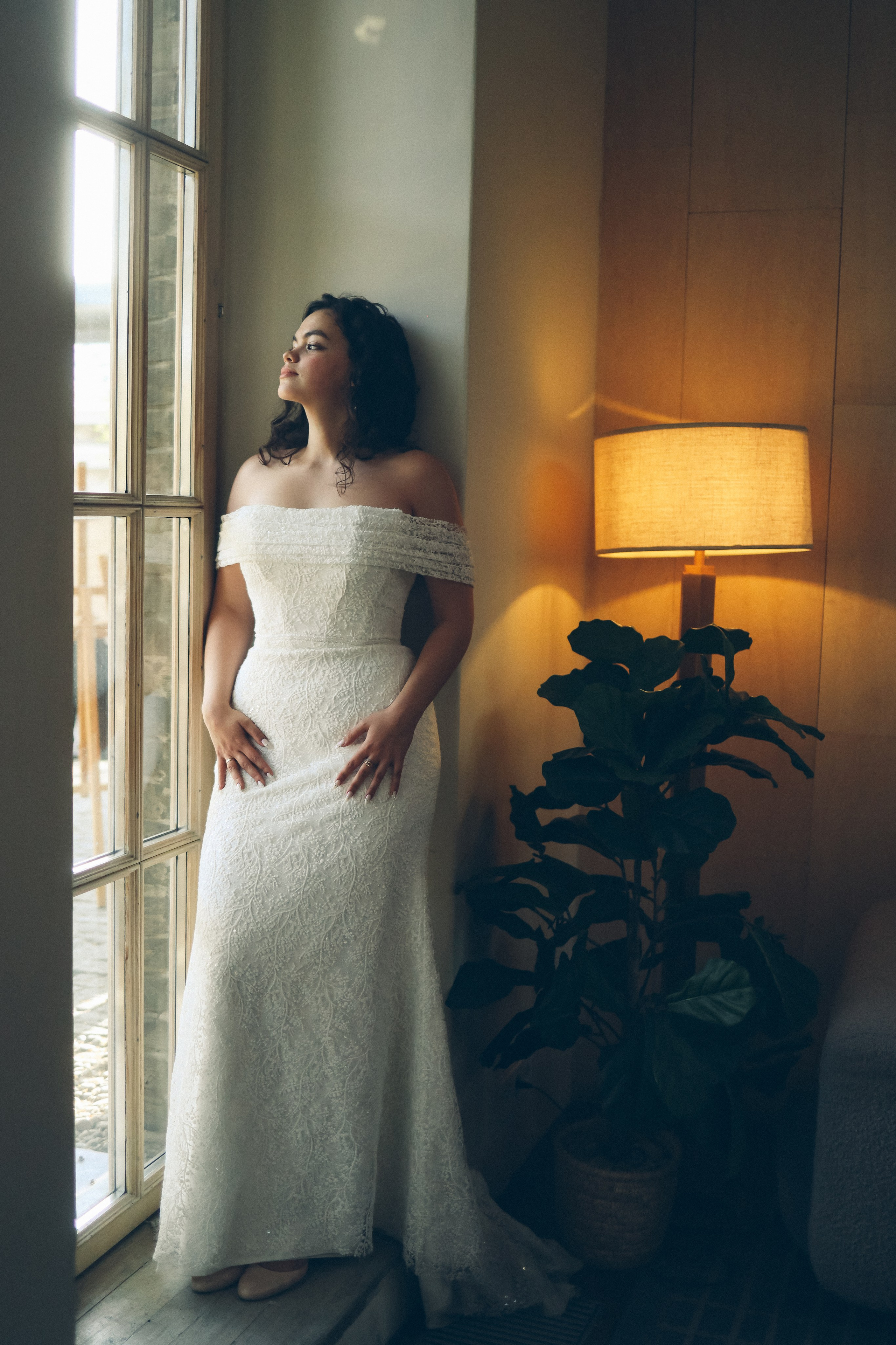 Илья и Науэль, прогулка и роспись в пространстве Yauza. Свадебный и портретный фотограф в Москве Кристина Золотова