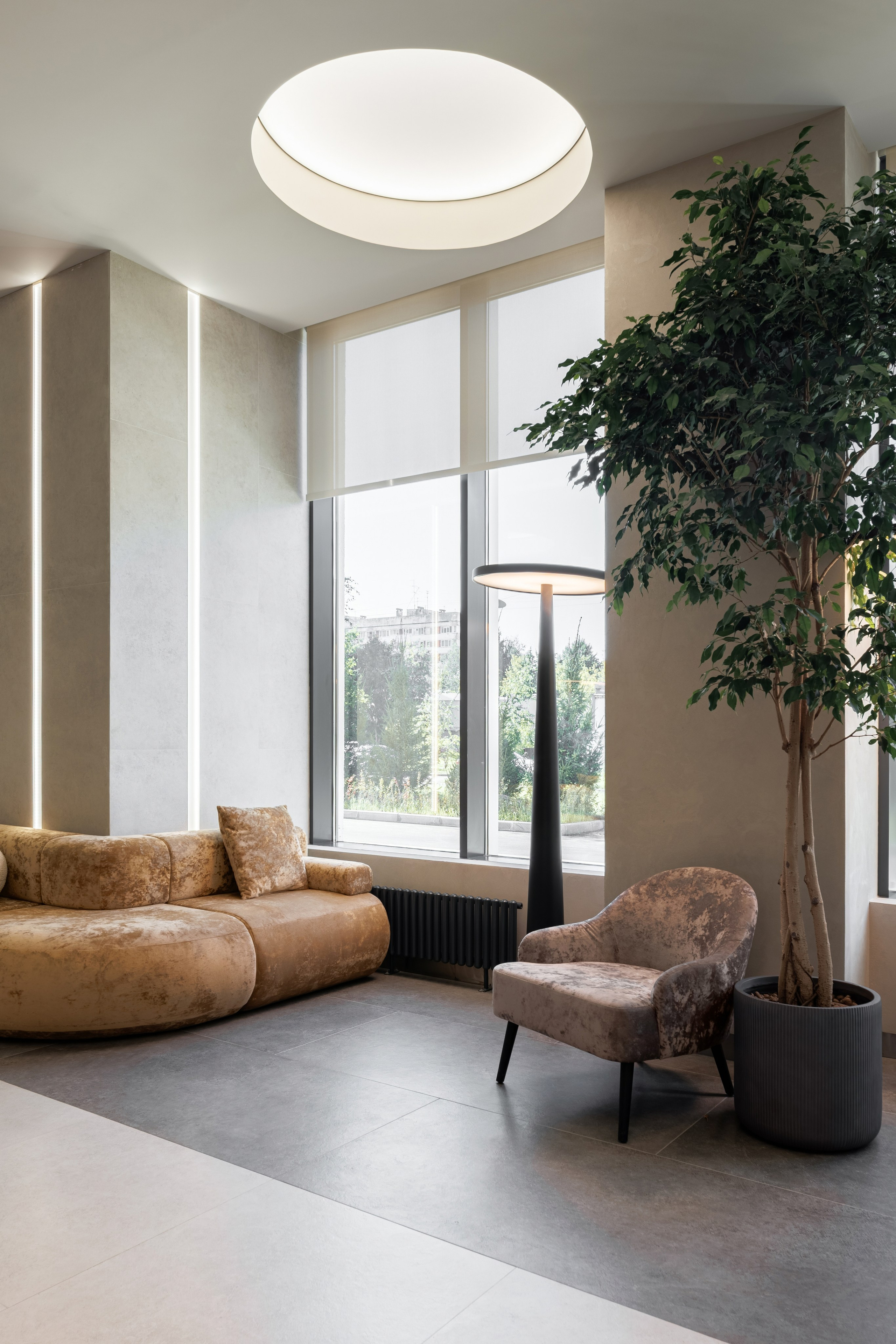 Лобби отеля Svet