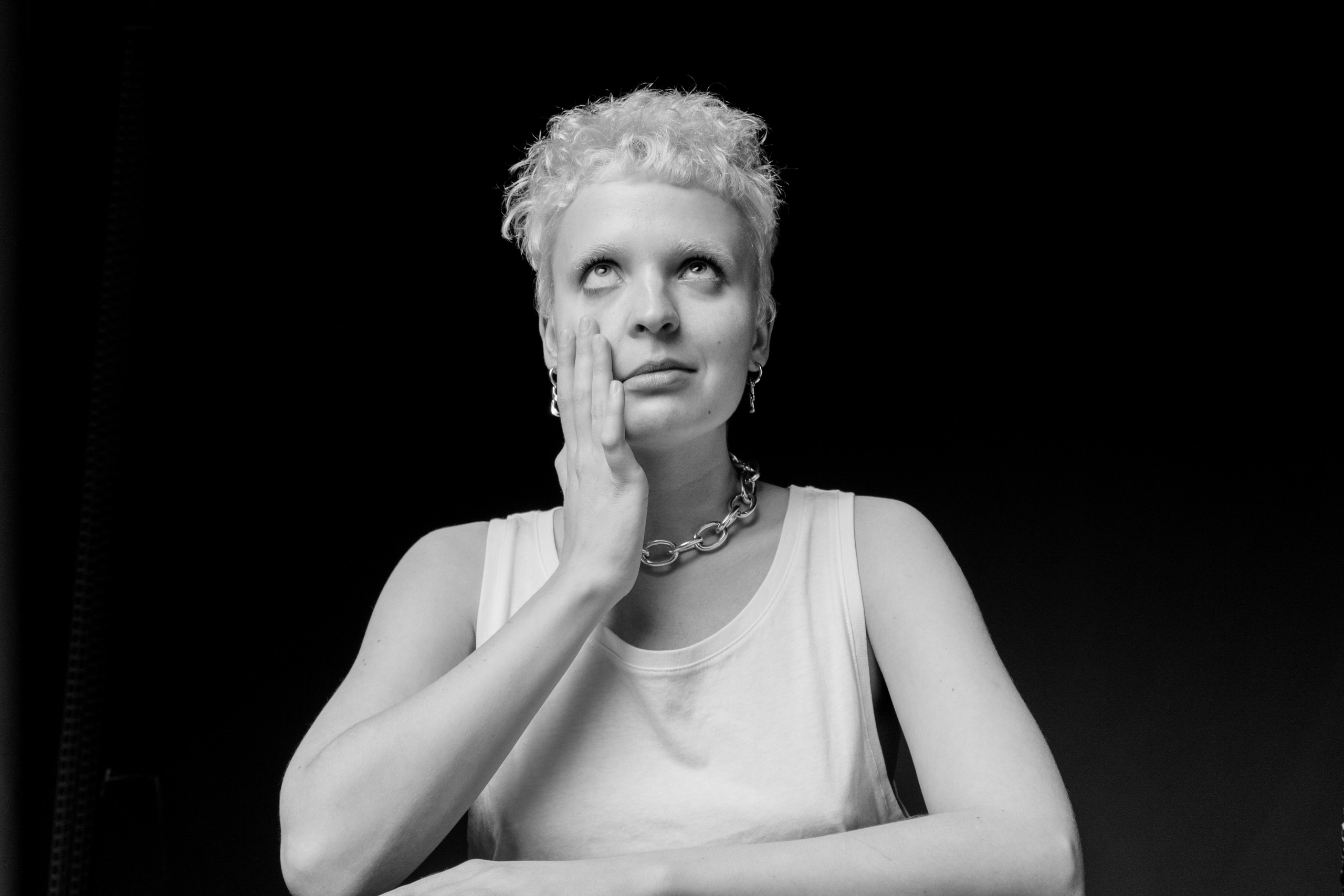 Эмоциональный портрет в Краснодаре. AI Фотограф Краснодар: мужские и женские фотосессии, стилизация съемки. Нейро-фотосессии онлайн