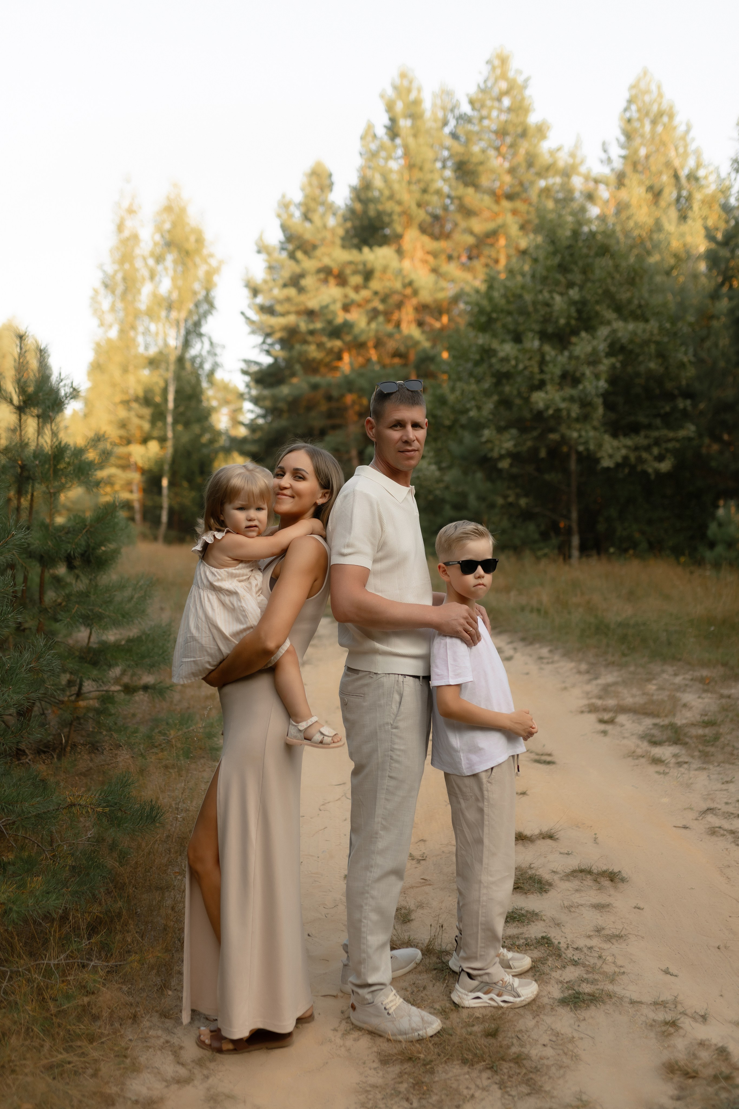 Алексей, Мария, Ваня и Варя. Фотограф Татьяна Семенова