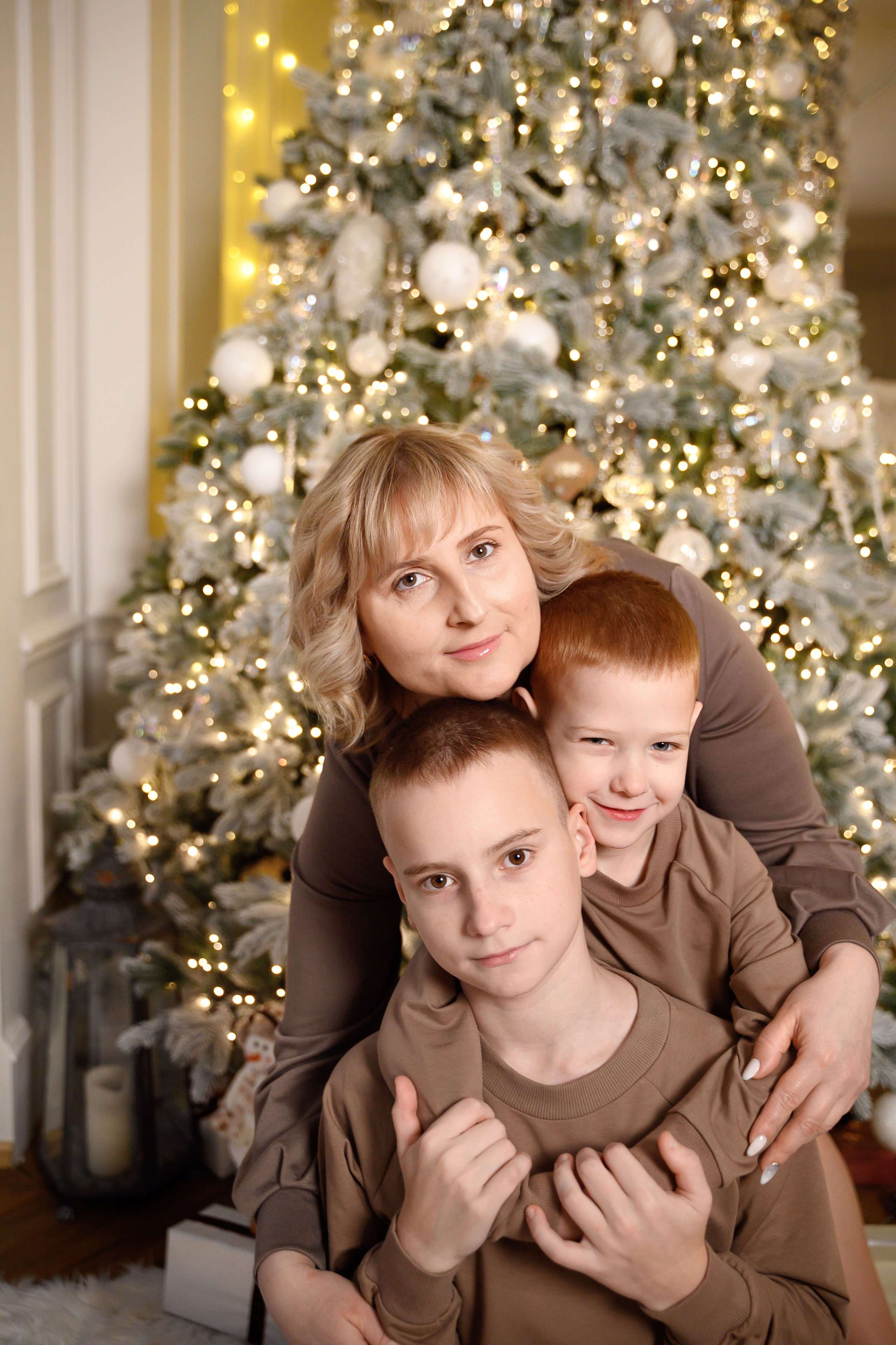 Новогодняя 2025-26 «Файн-Арт. Фотограф новорожденных, семейный детский в Тюмени Татьяна Морозова