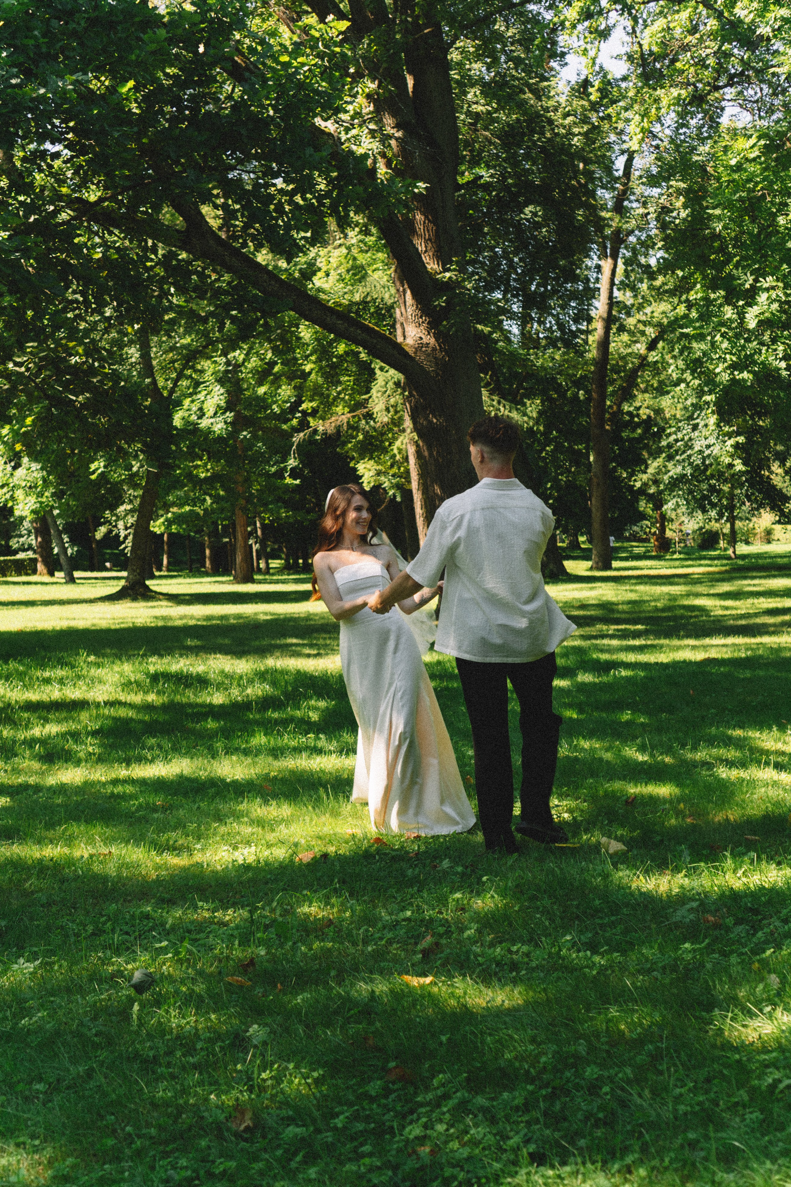 СВАДЕБНАЯ СЬЕМКА В ПЕТЕРГОФЕ И СЬЕМКА РЕПОРТАЖА В ЗАГСЕ ПЕТЕРГОФА. Профессиональный фотограф, Санкт-Петербург — Виктория Богомолова