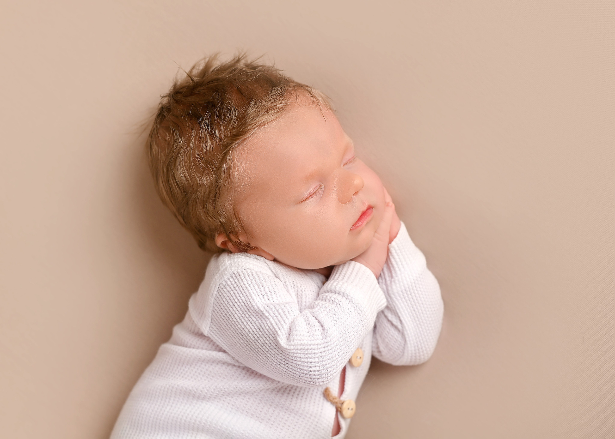 Лайфстайл с элементами ньюборн. Фотограф новорождённых малышей в Краснодаре Татьяна Нагорная