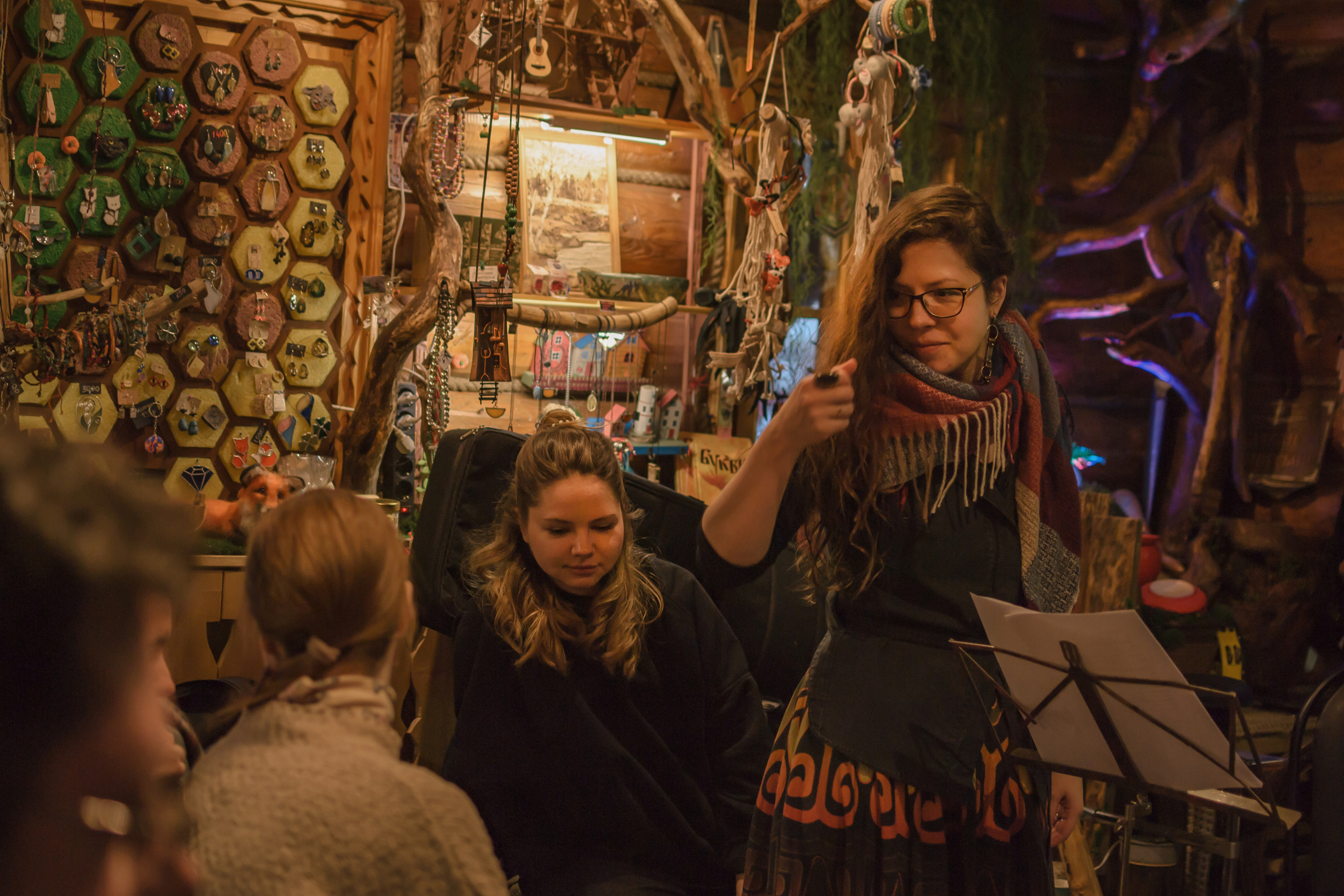 Концерт в Арт-избе у Лиса. Предметный и контентный фотограф в Москве и Зеленограде Анастасиевская