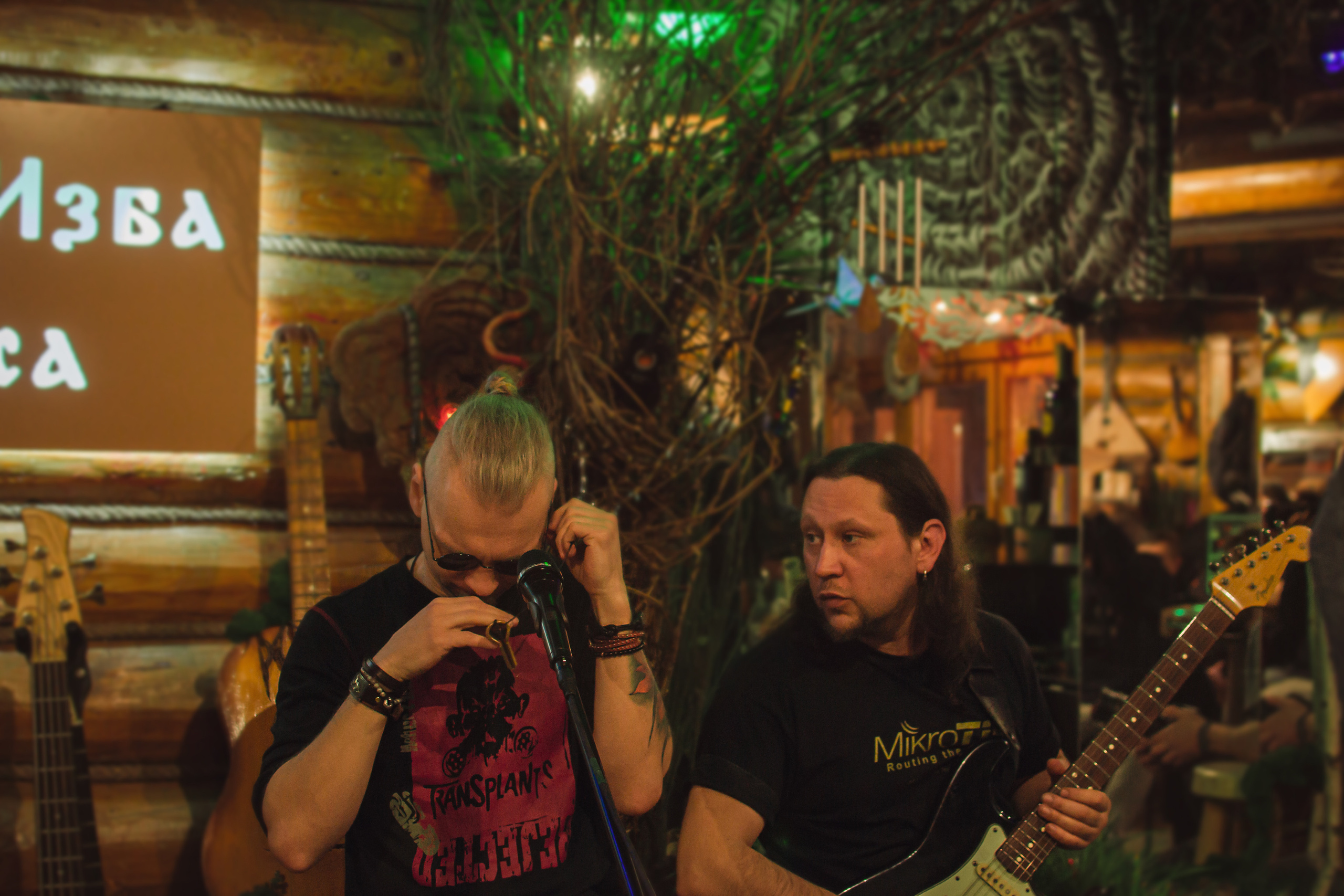 Концерт в Арт-избе у Лиса. Предметный и контентный фотограф в Москве и Зеленограде Анастасиевская