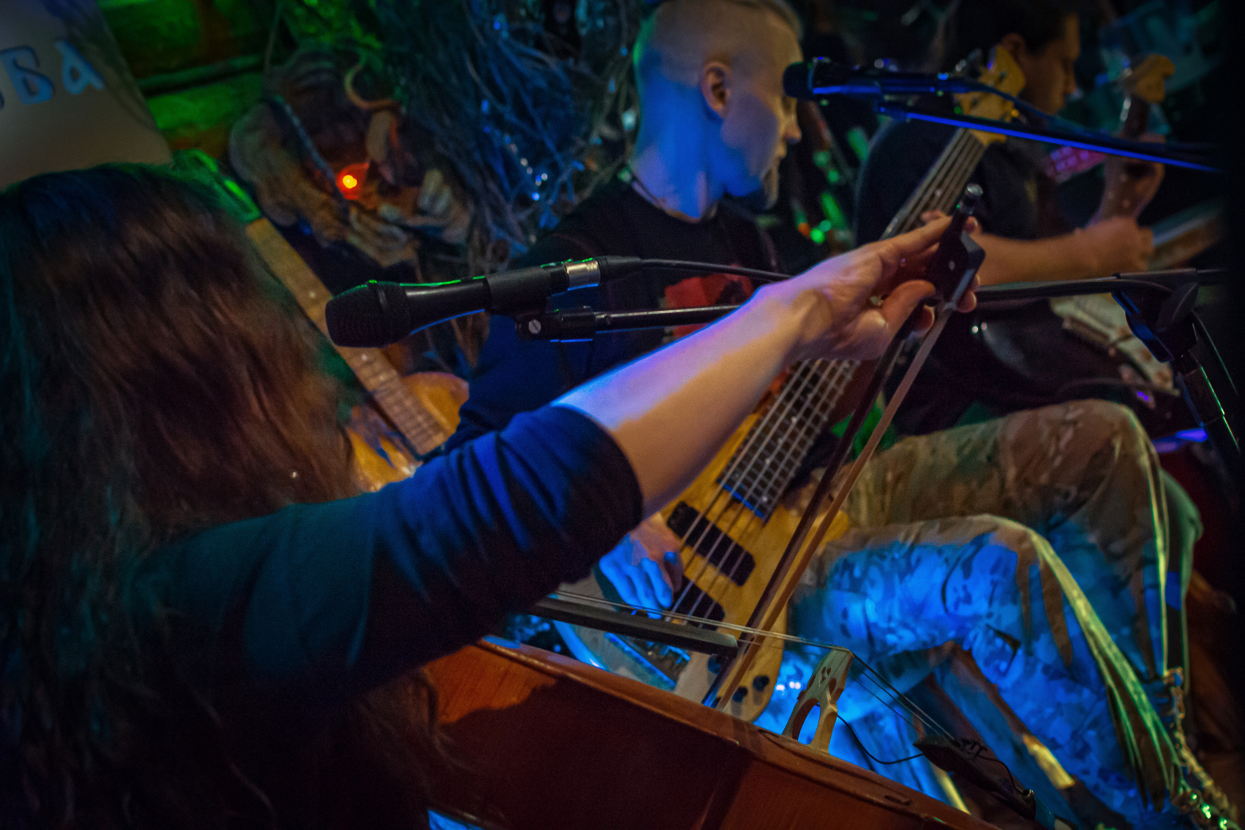 Концерт в Арт-избе у Лиса. Предметный и контентный фотограф в Москве и Зеленограде Анастасиевская
