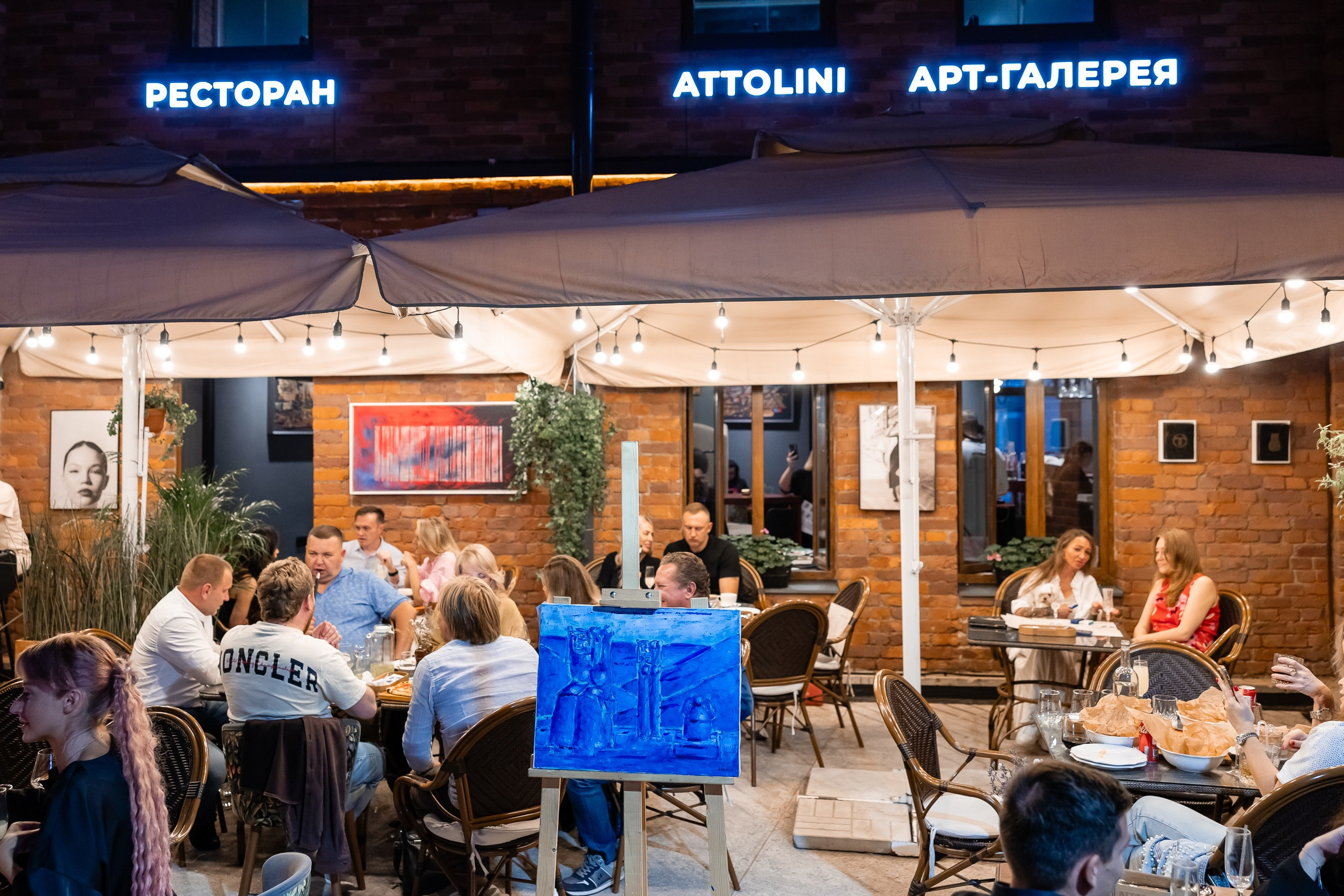 Выставка работ Дениса Шевчука в ресторане Attolini. Фотограф в Санкт-Петербурге — Сергей Петров