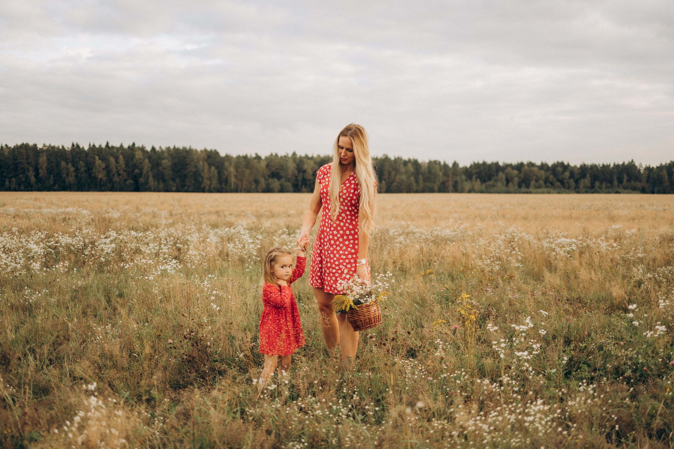Мама и дочка (5.09.2025) г. Жуков (Калужская обл.). Надежда Стар семейный и церковный фотограф в Жукове и Калужской области