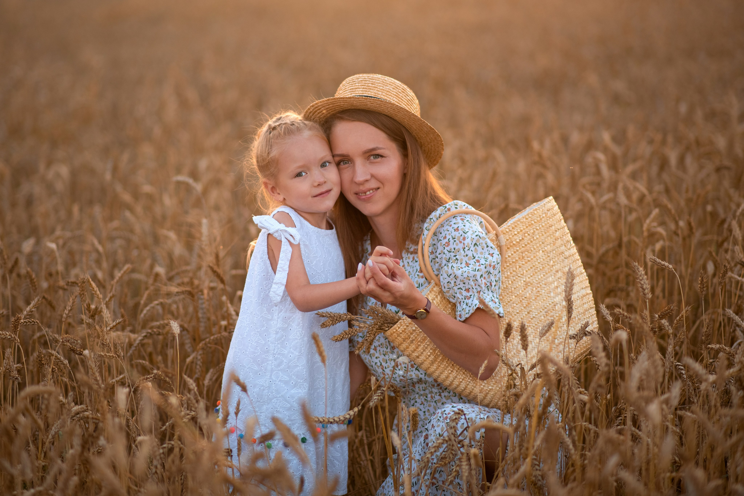Семейная фотосессия в пшеничном поле. Семейный и детский фотограф в Туле Светлана Воронкова