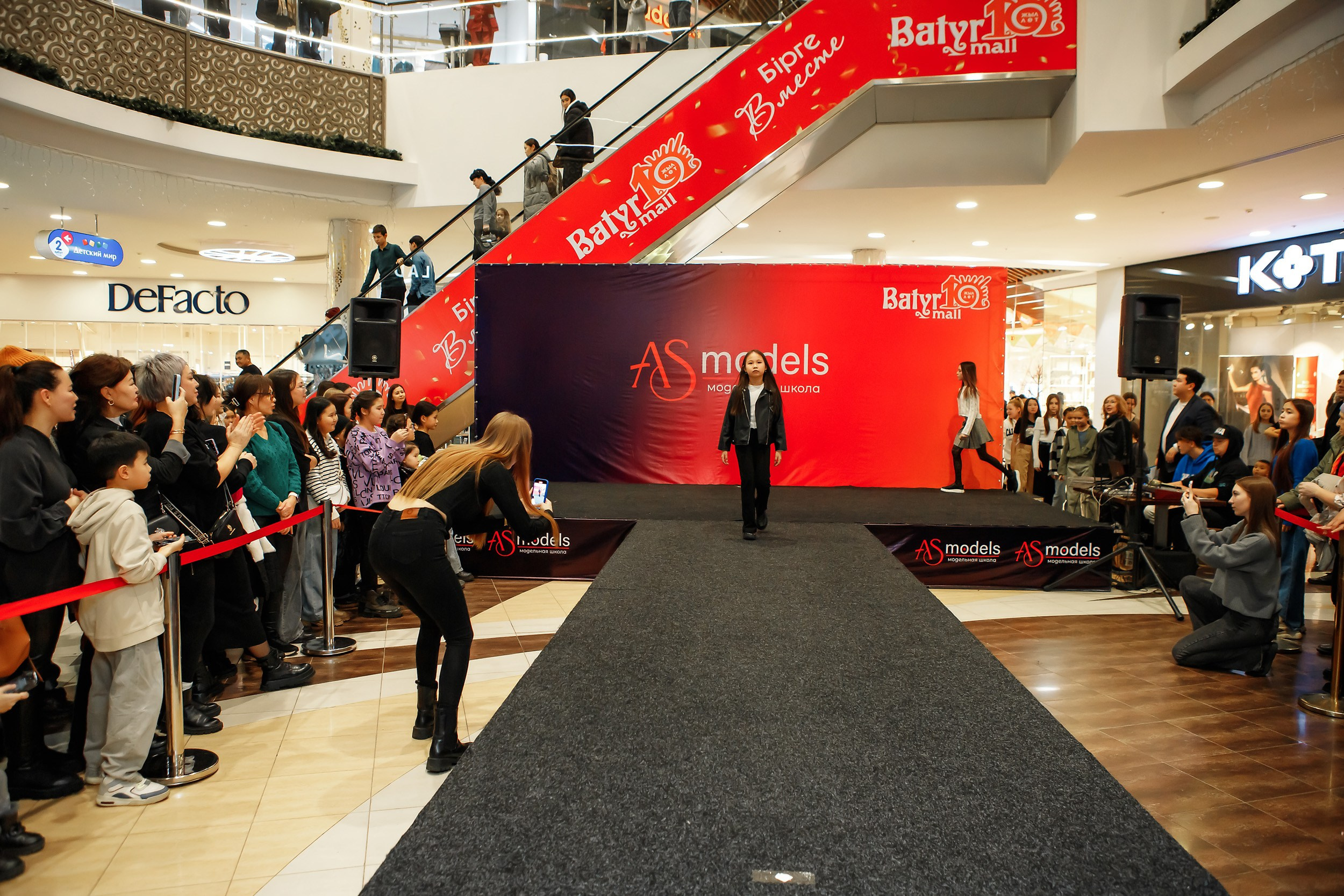 Fashion Show модельной школы AS Models. Кипятком Павлодар