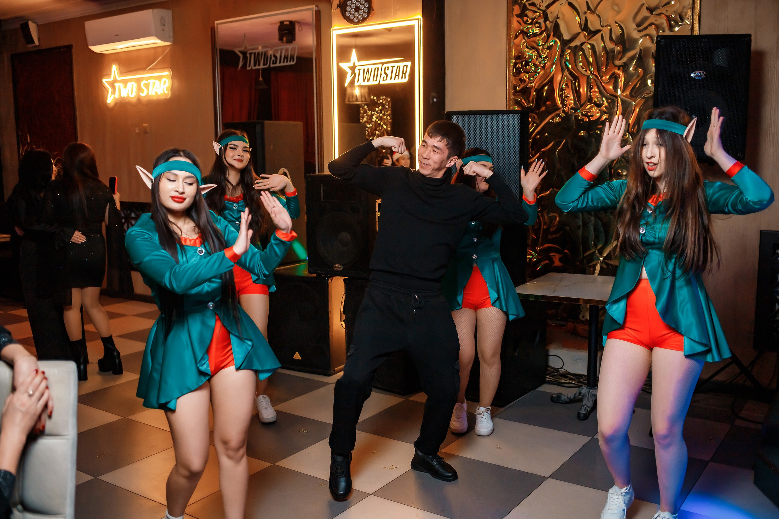 Two Star. Кипятком Павлодар