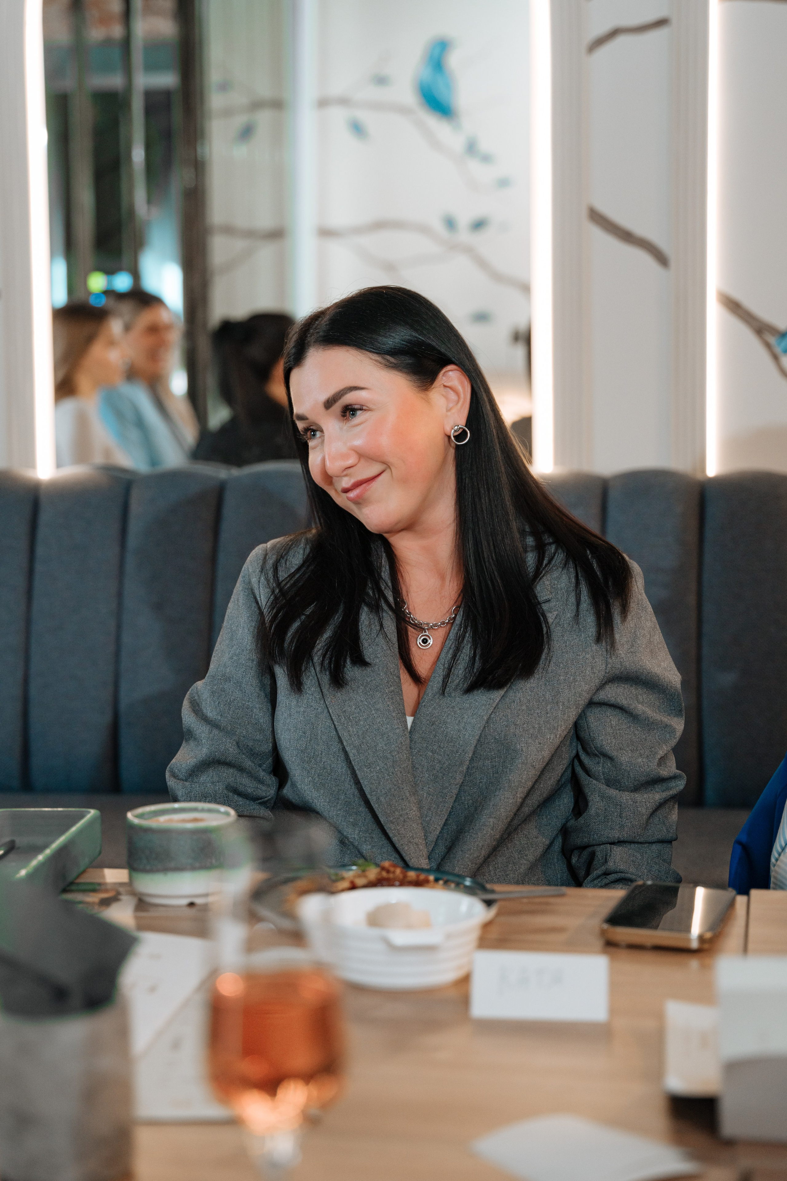 Мафия. Бар FINCH. ЖЕНСКИЙ КЛУБ LAXMI. Портретный фотограф в Санкт-Петербурге Дмитриева Наталия