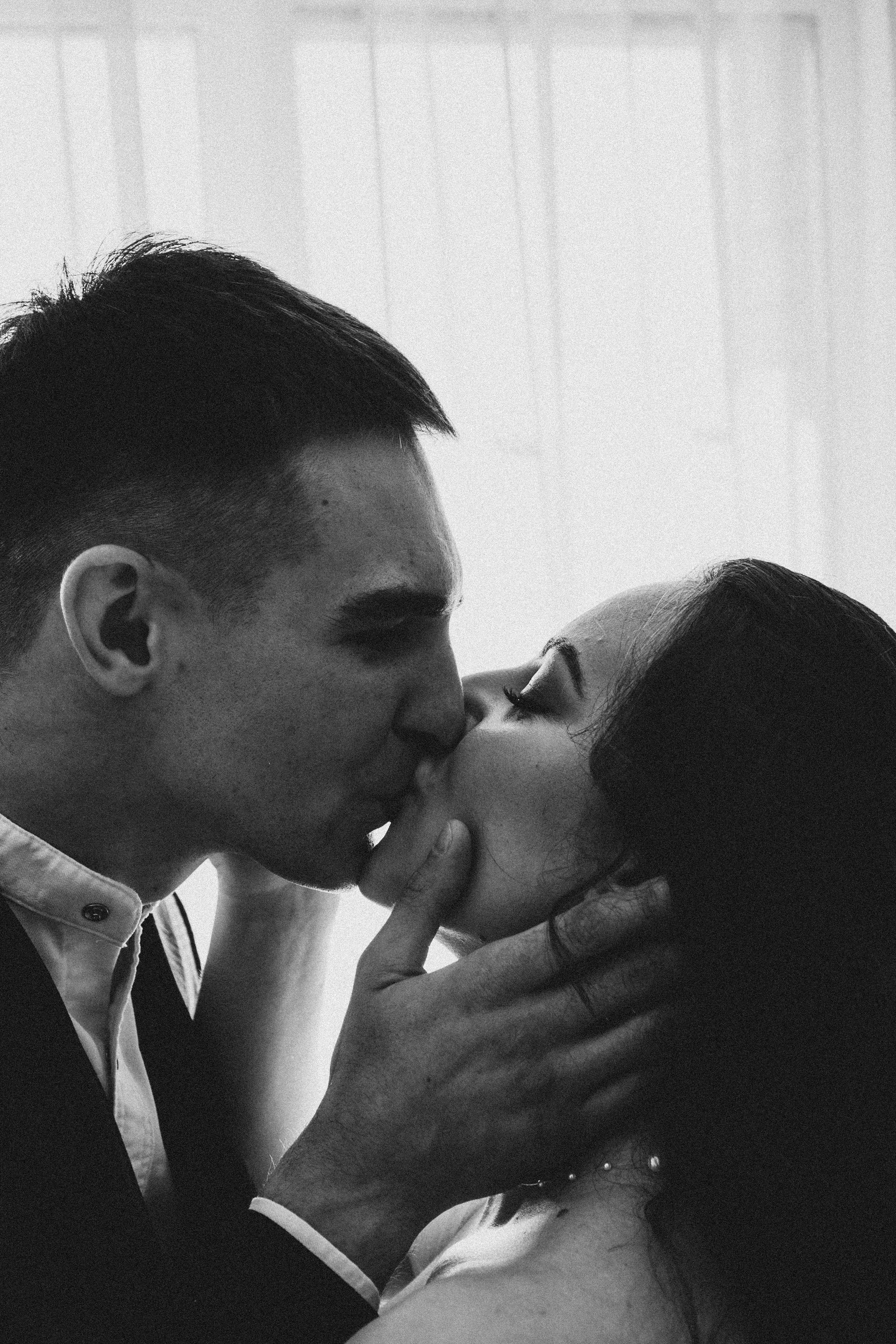 СВАДЕБНАЯ СЬЕМК В ПАРКЕ 300-ЛЕТИЯ. Профессиональный фотограф, Санкт-Петербург — Виктория Богомолова