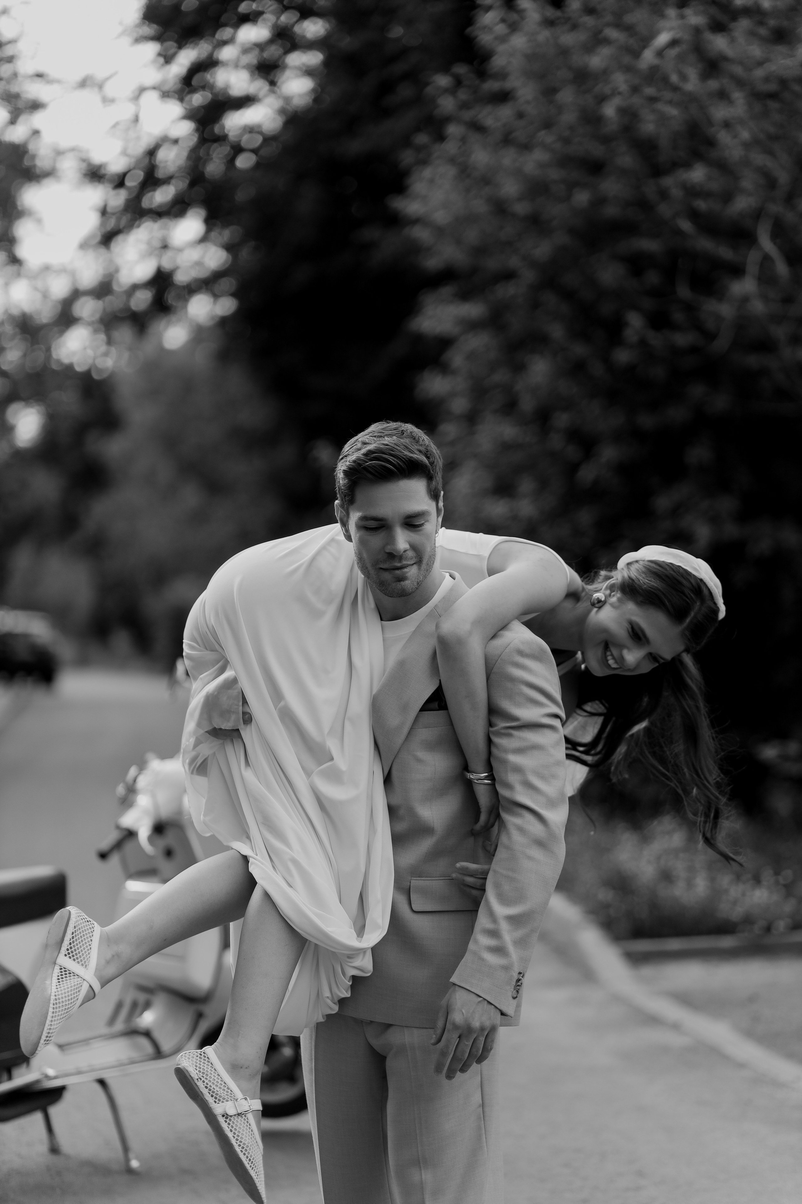 Крис и София