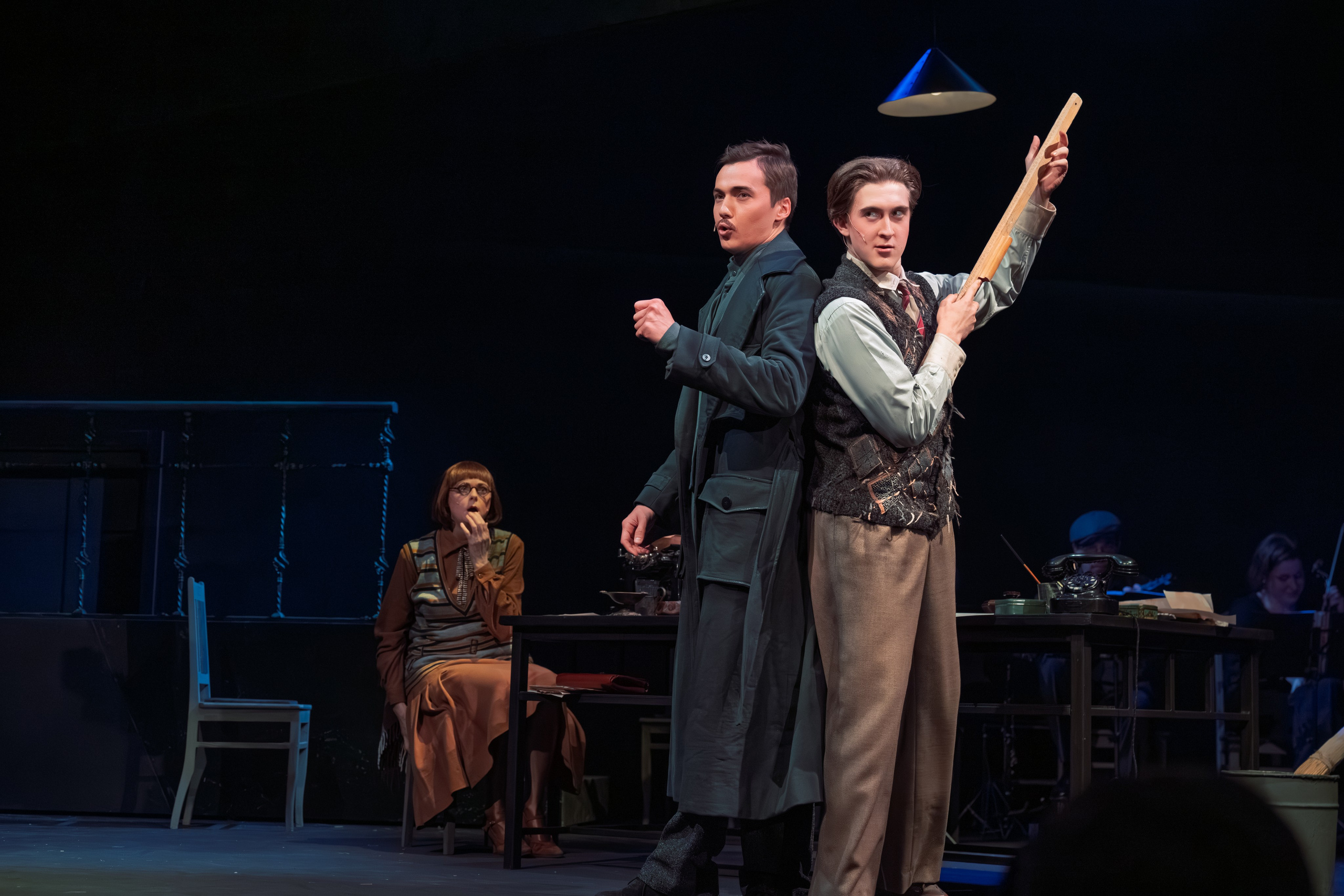 Театр Терезы Дуровой: Кто Есенин?. Сайт фотографа Сергея Абрамова