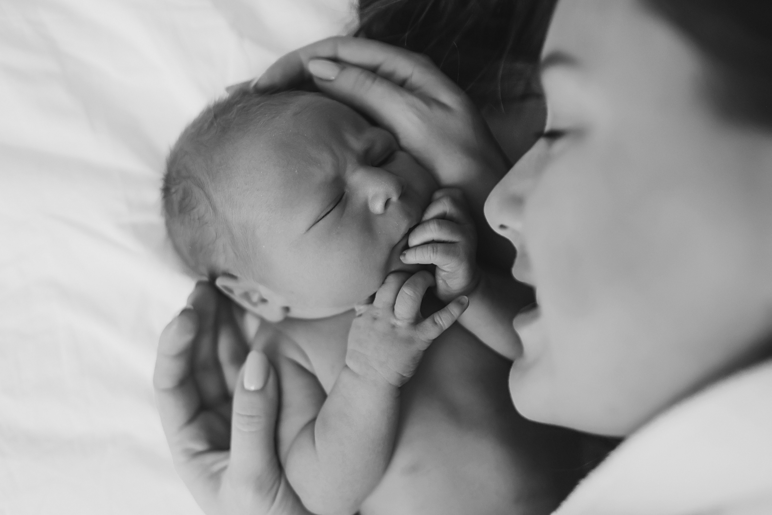 Выписка Мид. Семейный фотограф Тюмень, фотограф на роды Салмина Мария