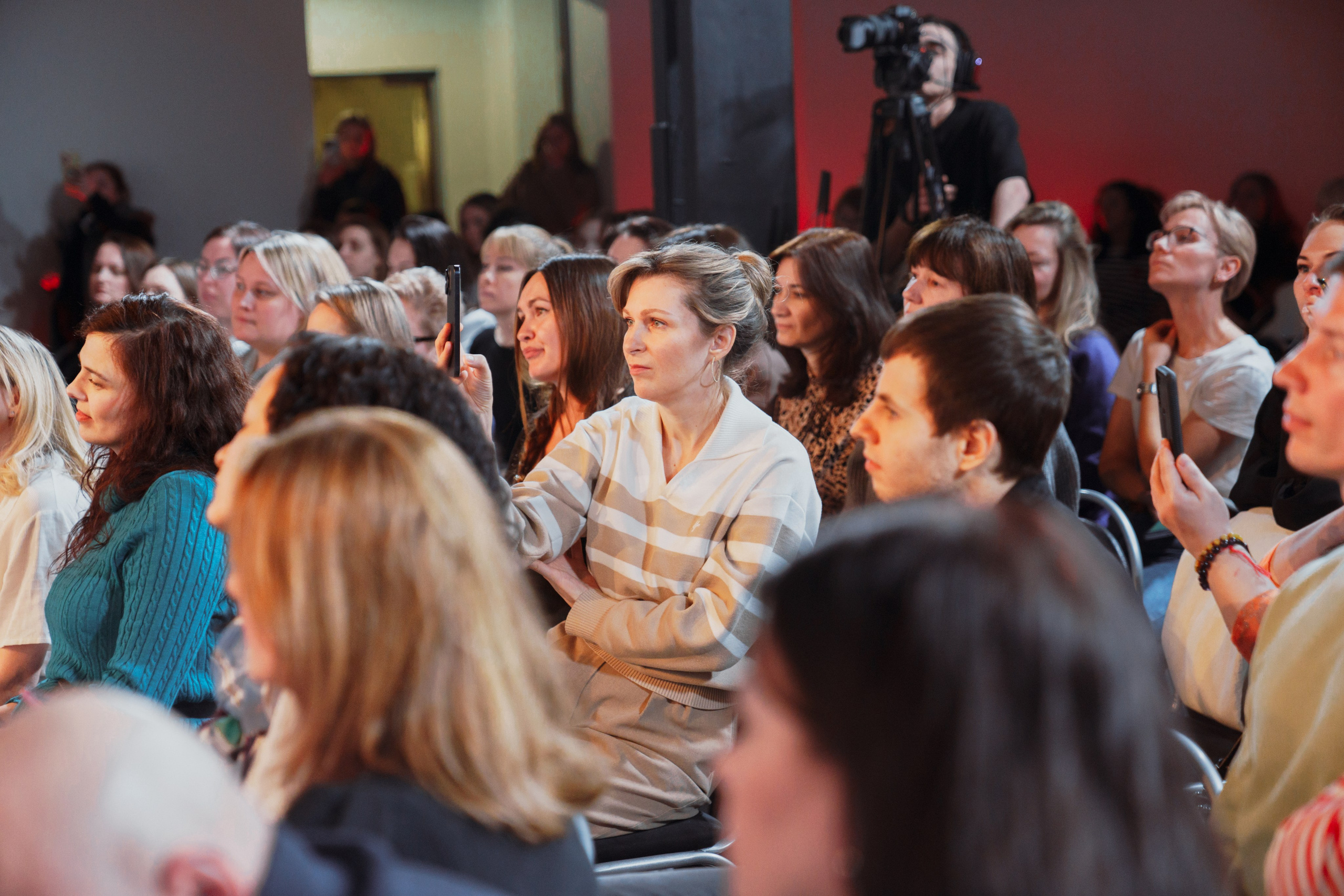 Спикер TEDX / Автор трансформационной игры (Путь Героя). Свадебный фотограф в Москве Кристина Чехова