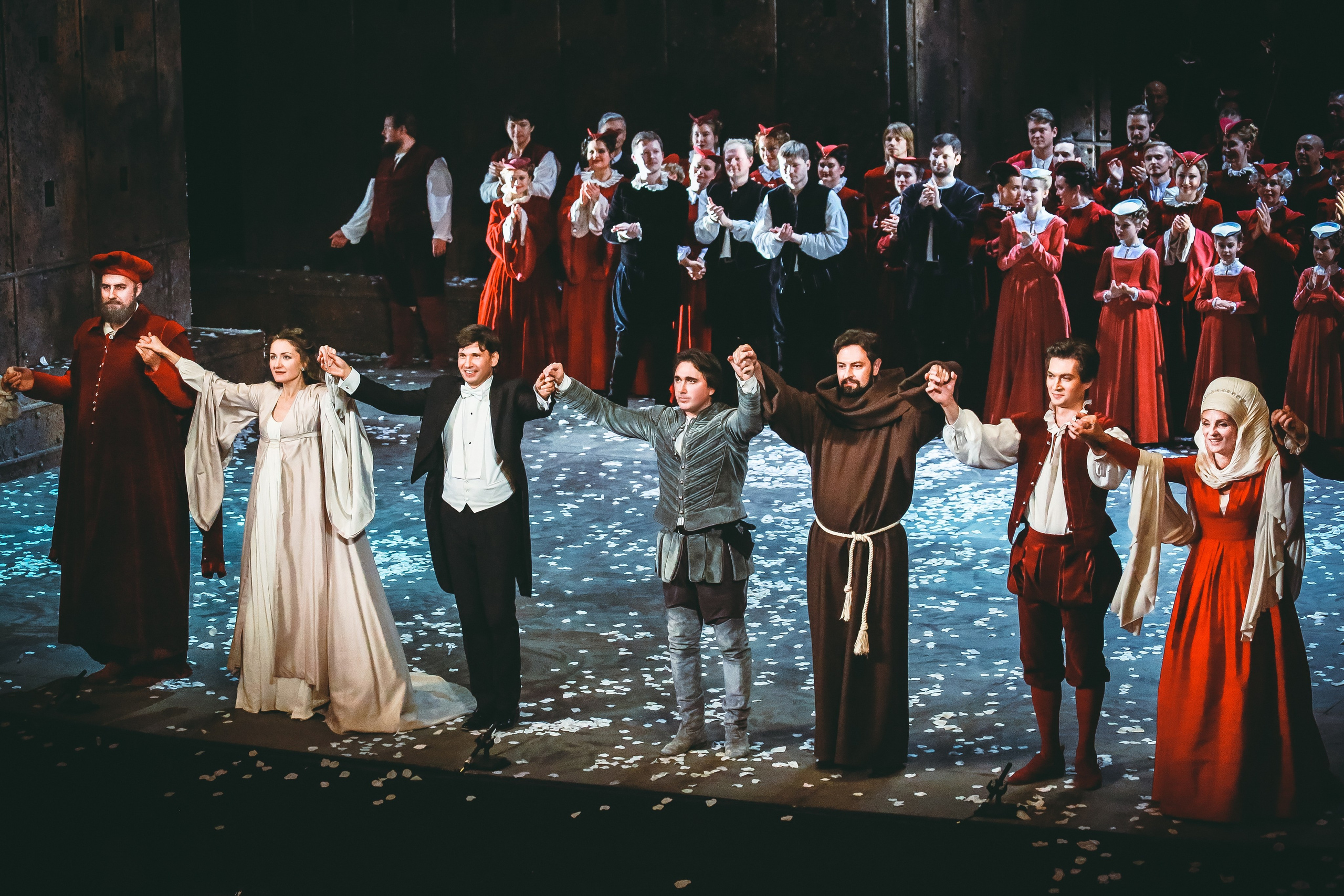 «Ромео и Джульетта» Гуно в Новой опере. Дарья Письменюк / Darya Leitstern — фотограф, музыкант, журналист, путешественник