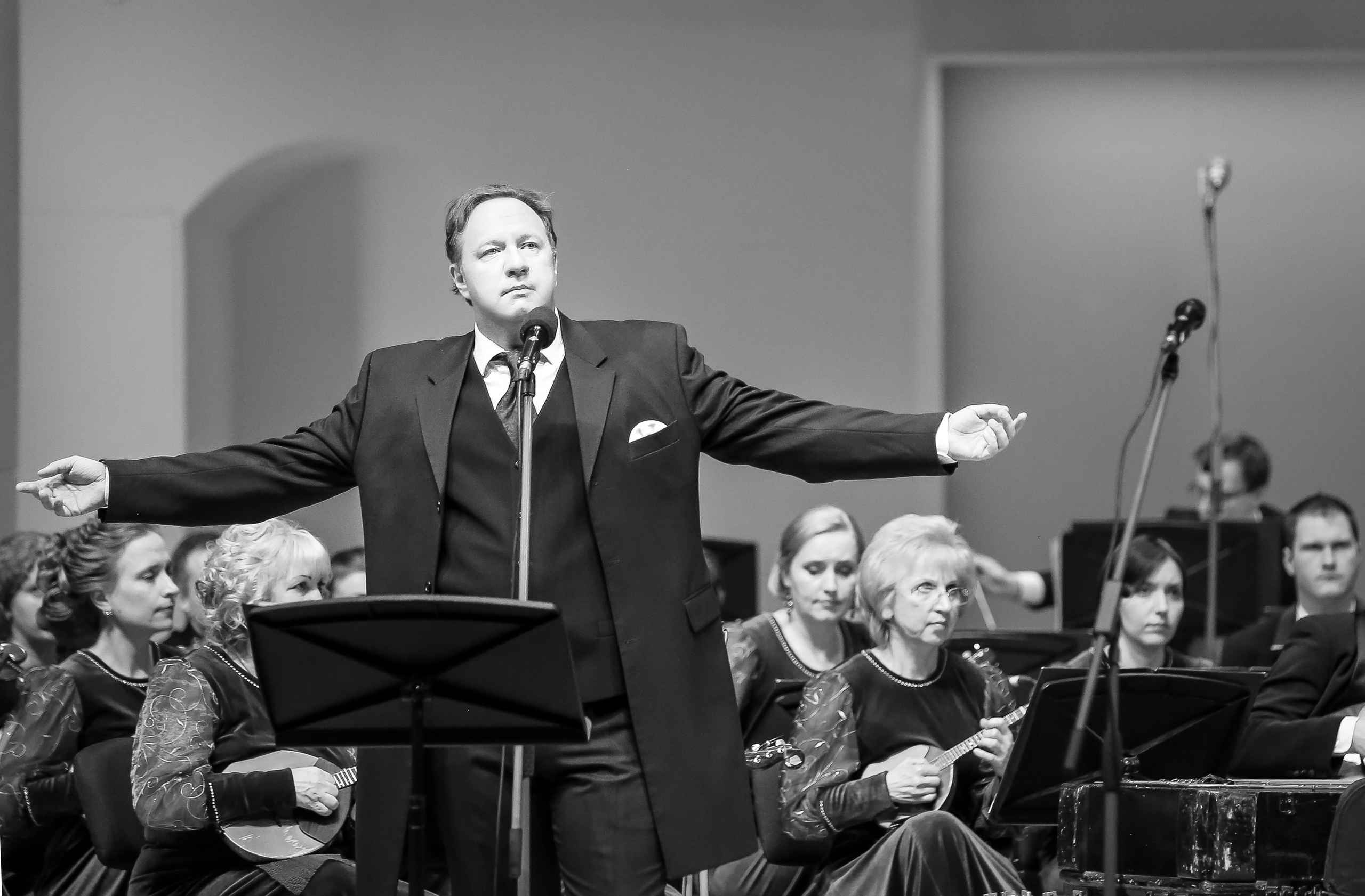 Концерт «Один виток вокруг планеты» ко Дню космонавтики. Дарья Письменюк / Darya Leitstern — фотограф, музыкант, журналист, путешественник