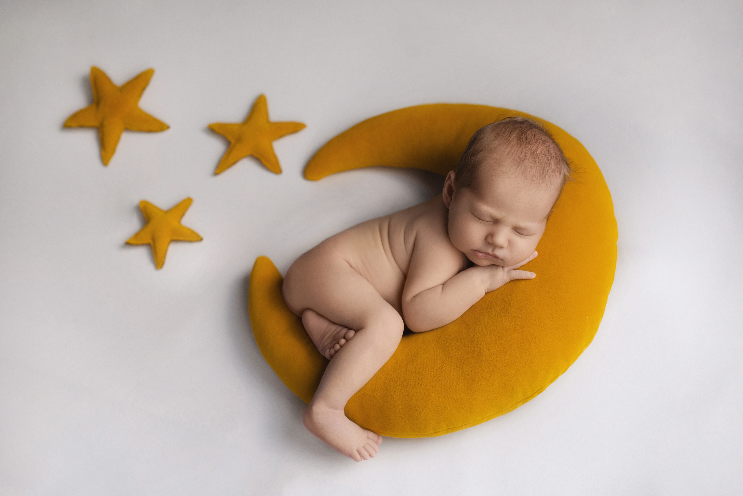 Фотосъемка новорожденного. Фотограф беременности, новорожденных и детей до года в Челябинске Волк