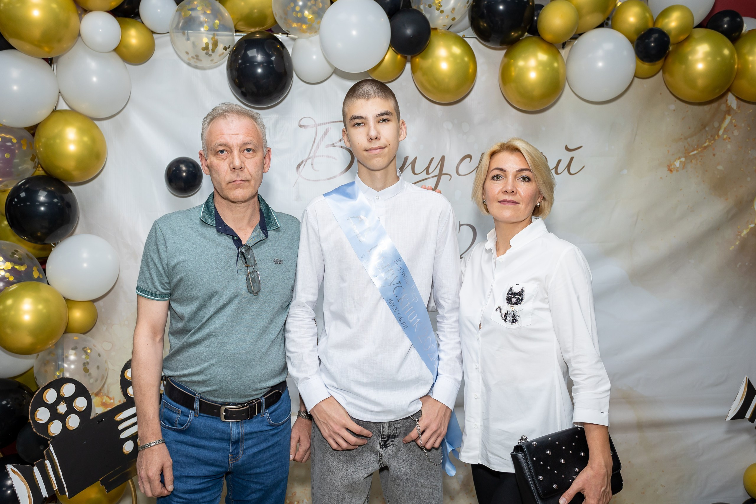 Вручение аттестата и выпускной вечер. Выпускные альбомы Майкоп, Краснодар Елена Золотарева