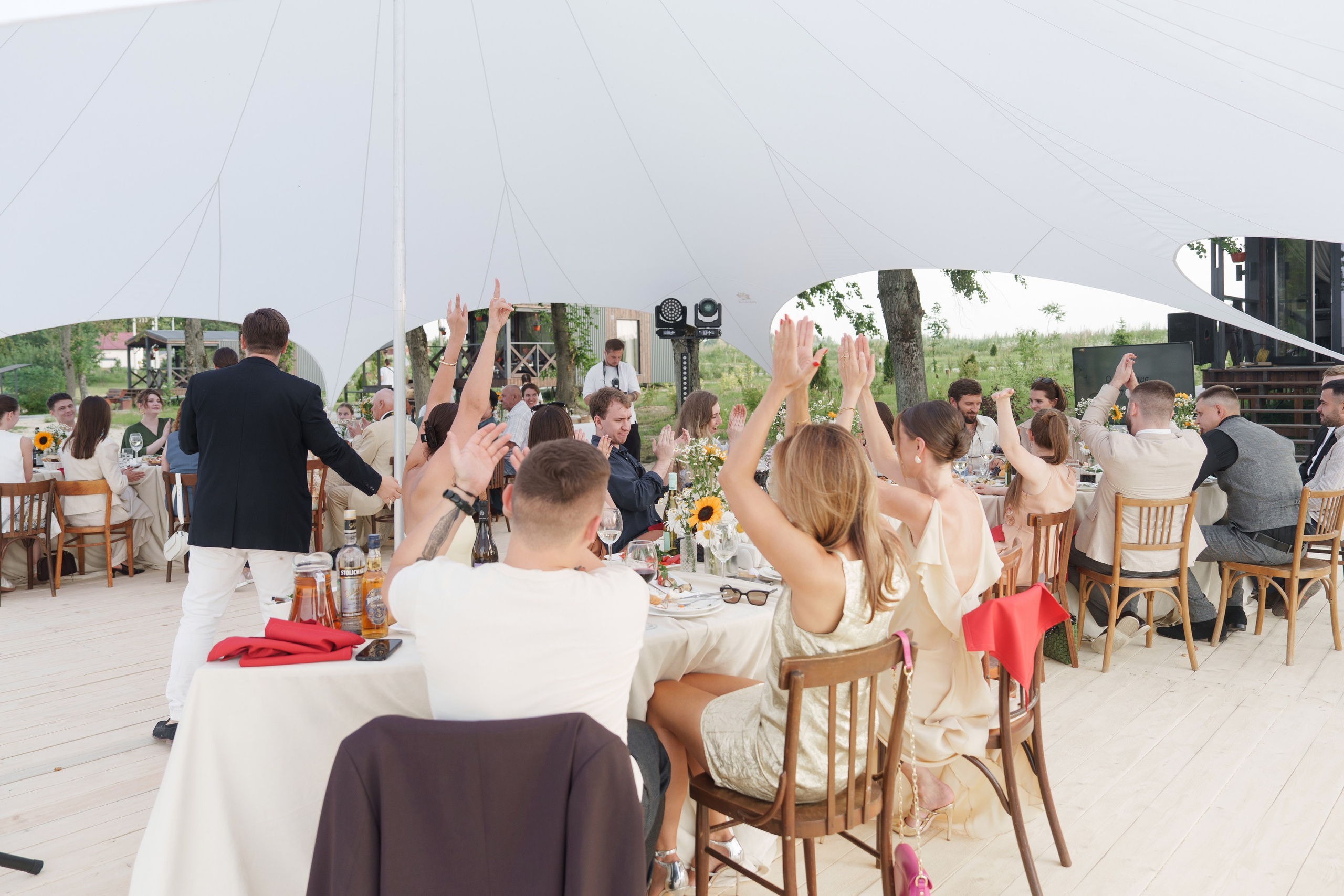 Михаил и Ольга (банкетная часть г. Брянск). Свадебный и репортажный фотограф Элина Козырьянова