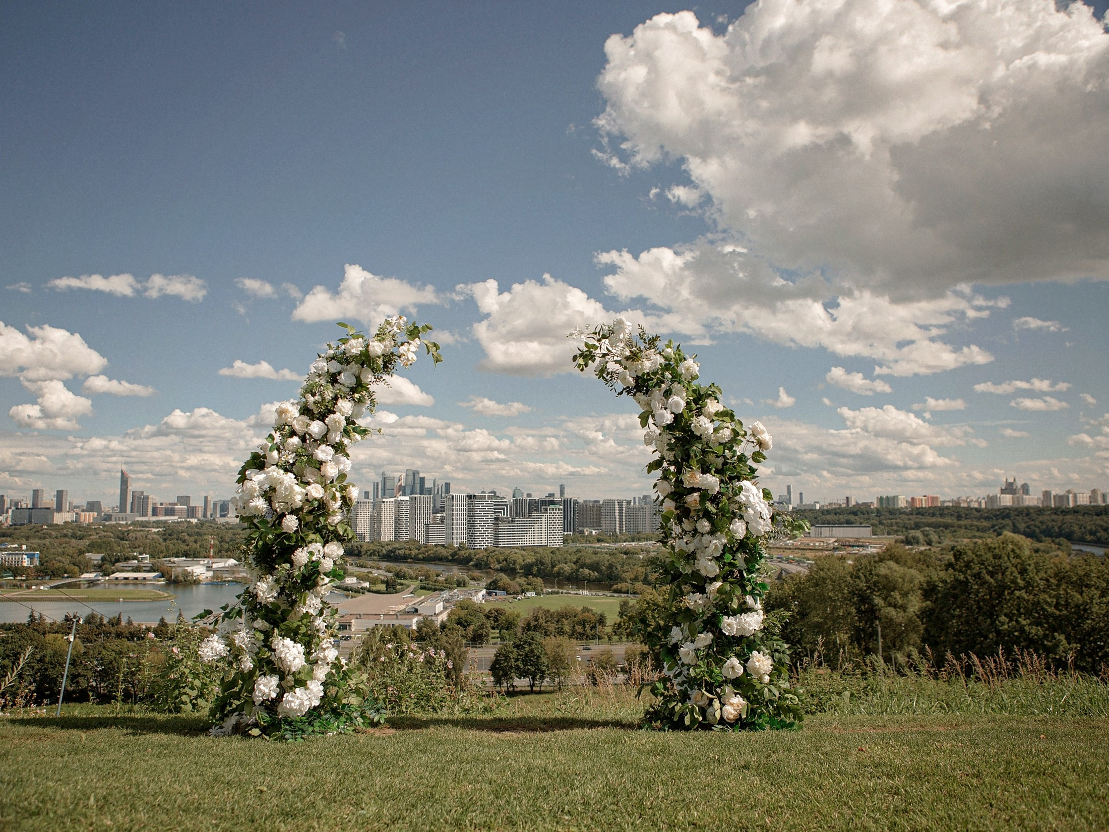 Свадьба на природе. Свадебный и портретный фотограф Москва