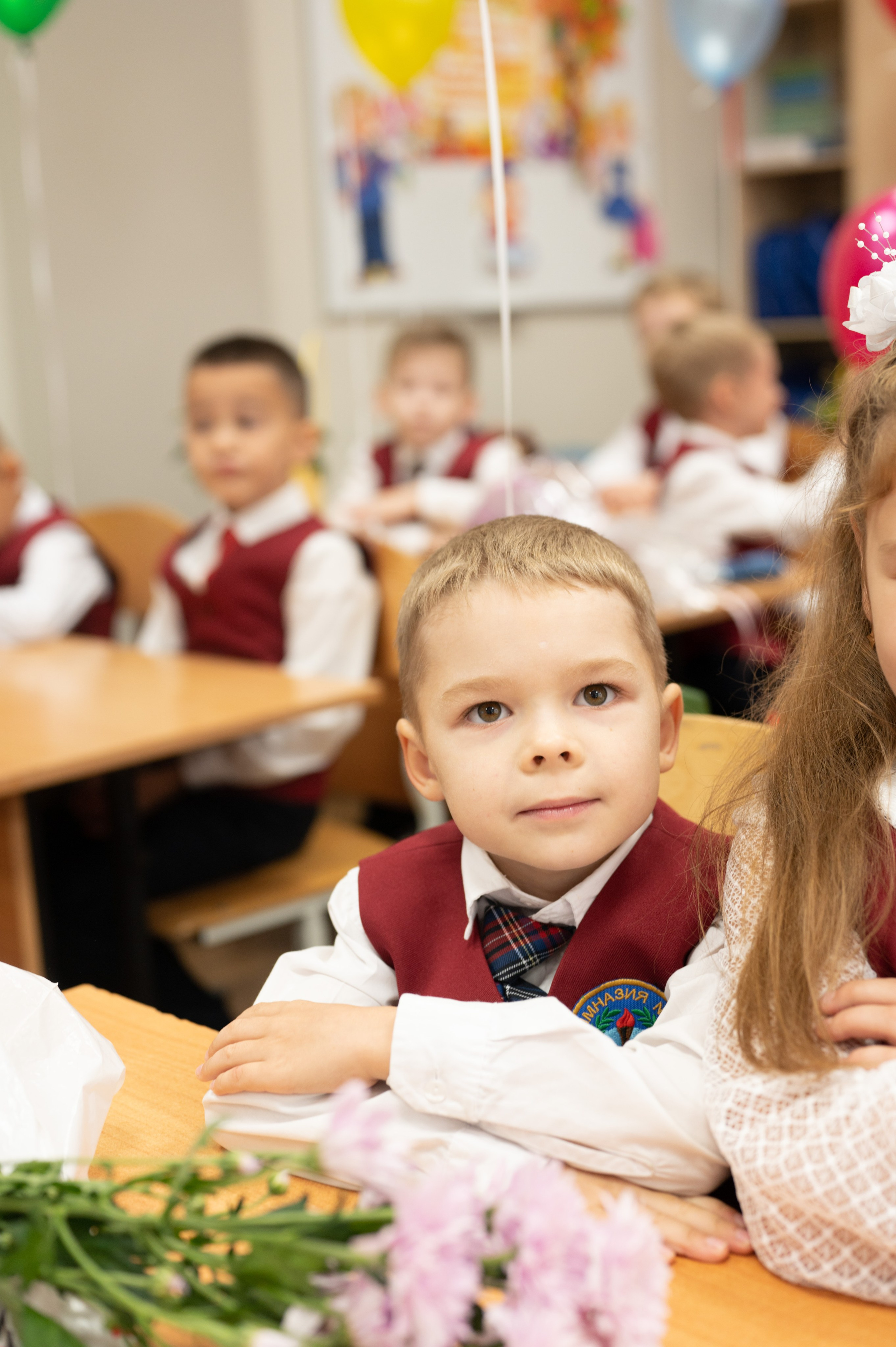 1 сентября 1 К 16 гимназия репортаж, линейка +в классе. Фотограф новорожденных, семейный детский в Тюмени Татьяна Морозова