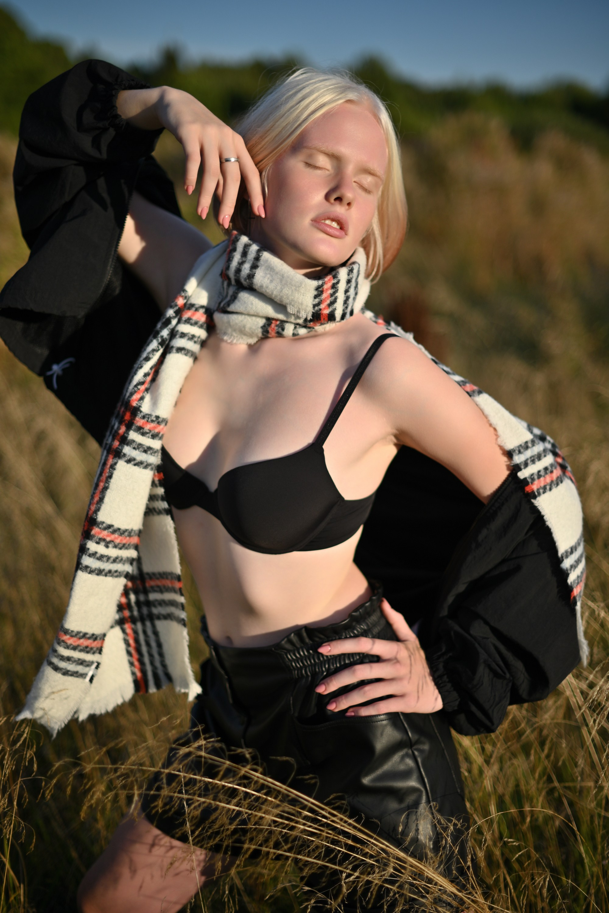 Портреты на природе. Фотограф Максим Мицун. Портрет, свадьба, репортаж, каталог