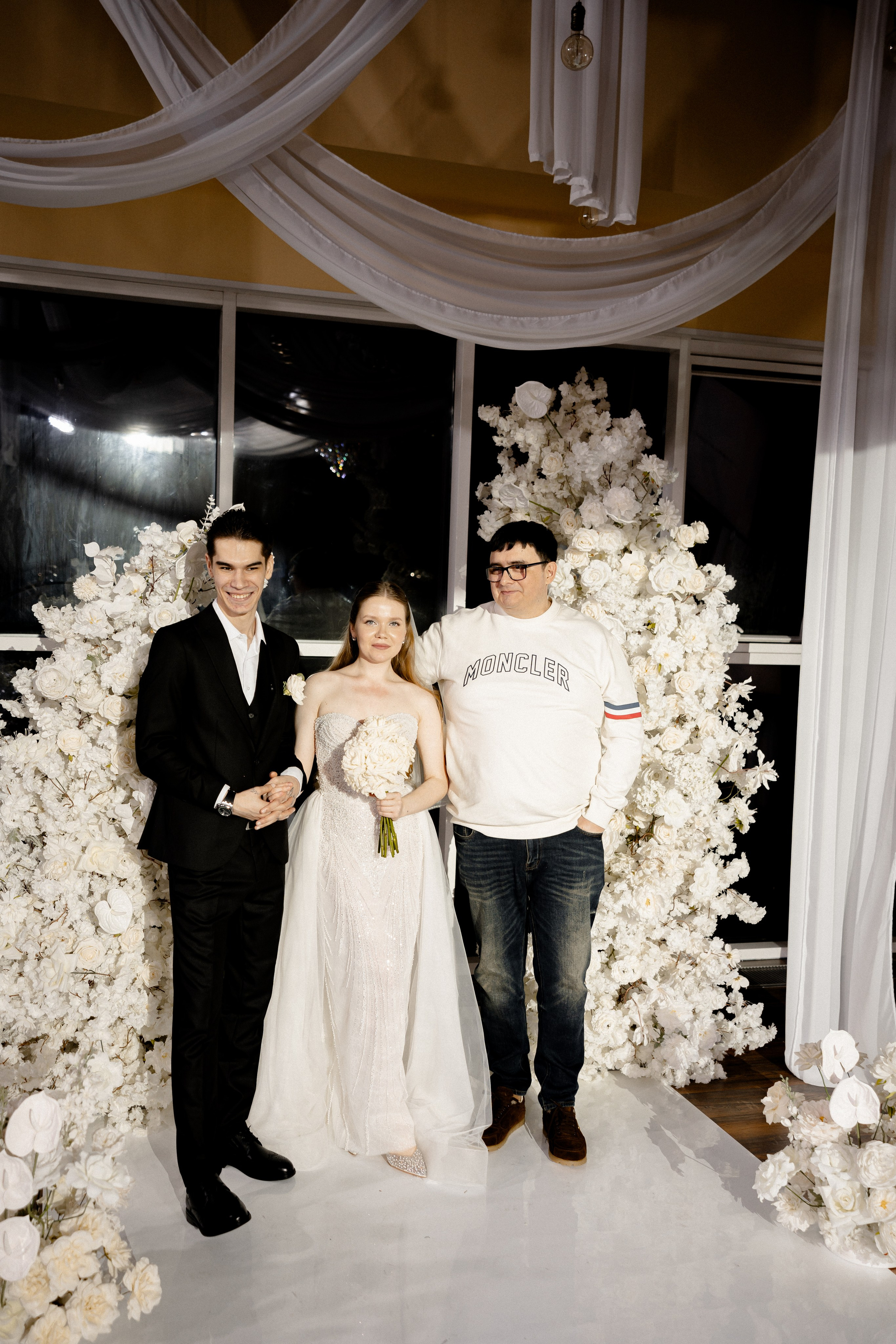 СВАДЕБНАЯ СЬЕМКА СБОРОВ В ОТЕЛЕ И ВЫЕЗД НА ЦЕРЕМОНИЮ (СНЯТО В СИБИРЕ В НИЖНЕВАРТОВСКЕ). Профессиональный фотограф, Санкт-Петербург — Виктория Богомолова