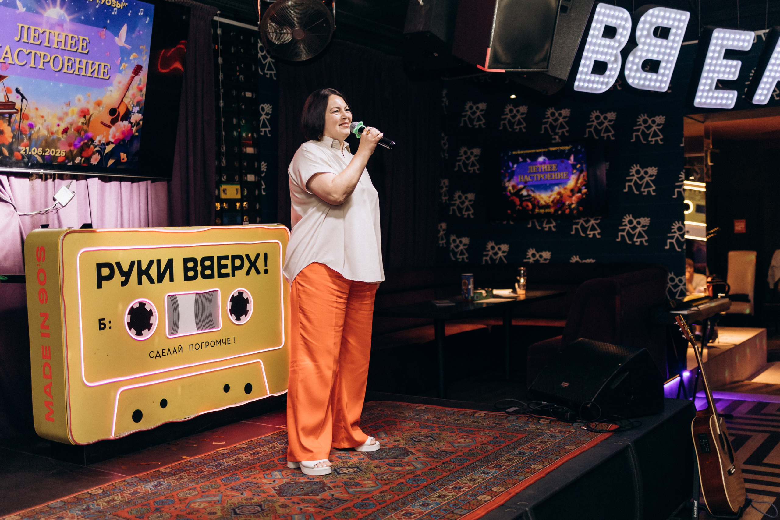 Концерт в караоке — баре. Фотограф Нижний Новгород