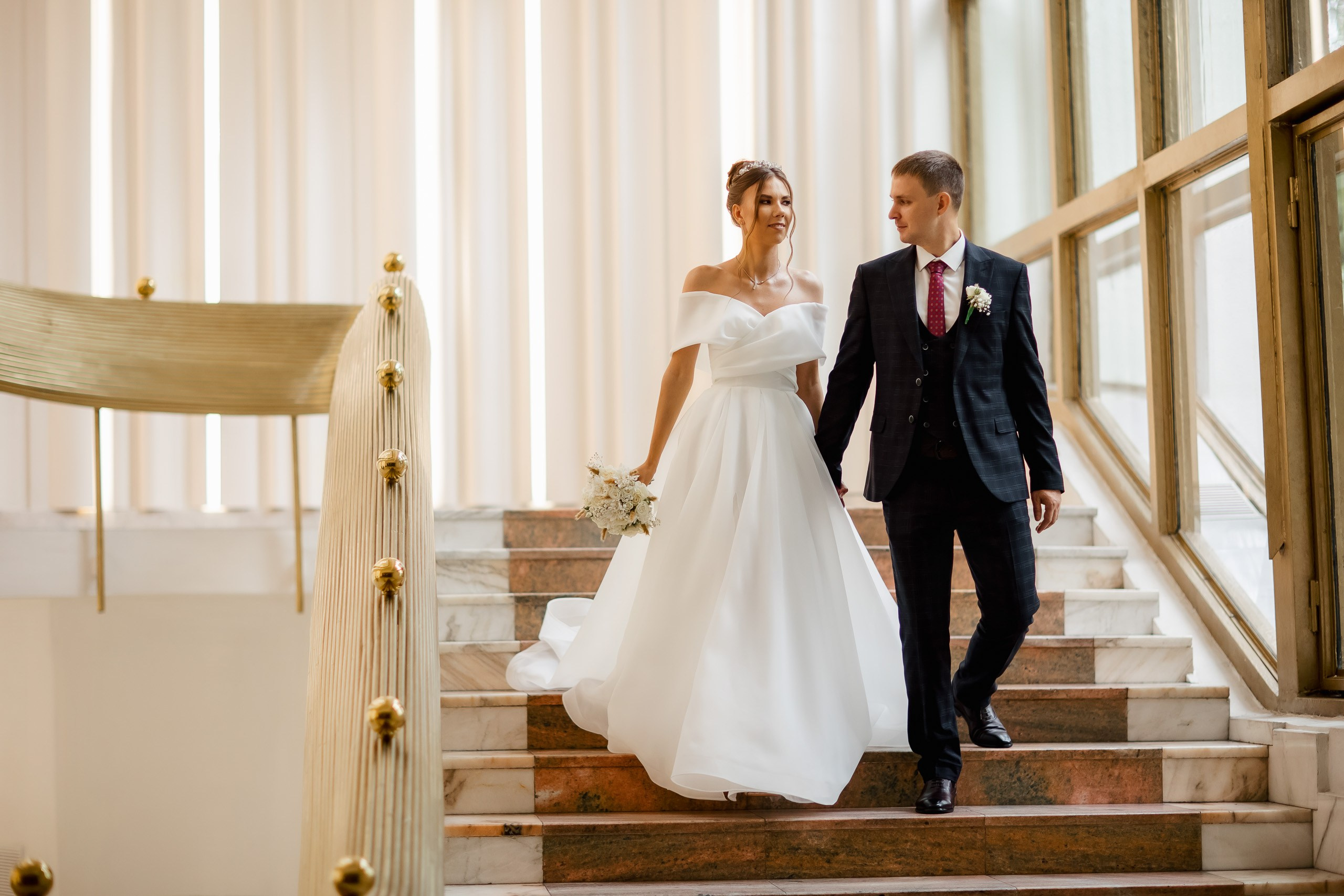 Евгений и Юлия. Совместные сборы. Интурист. Выездная. Фото с Китами. Свадебный фотограф в Хабаровске