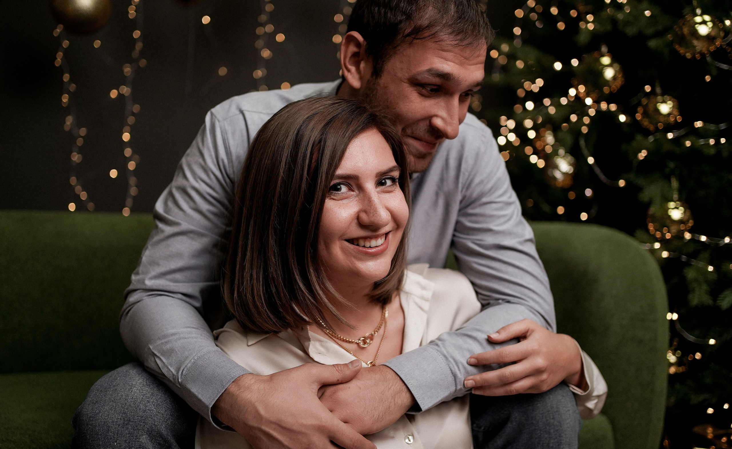 Новогодняя семейная фотосессия в фотостудии Авокадо. Фотограф Ростов-на-Дону. Свадебный фотограф в Ростове-на-Дону. Таинство Крещения и Венчания, семейные фотосессии. Алёна Чёботова