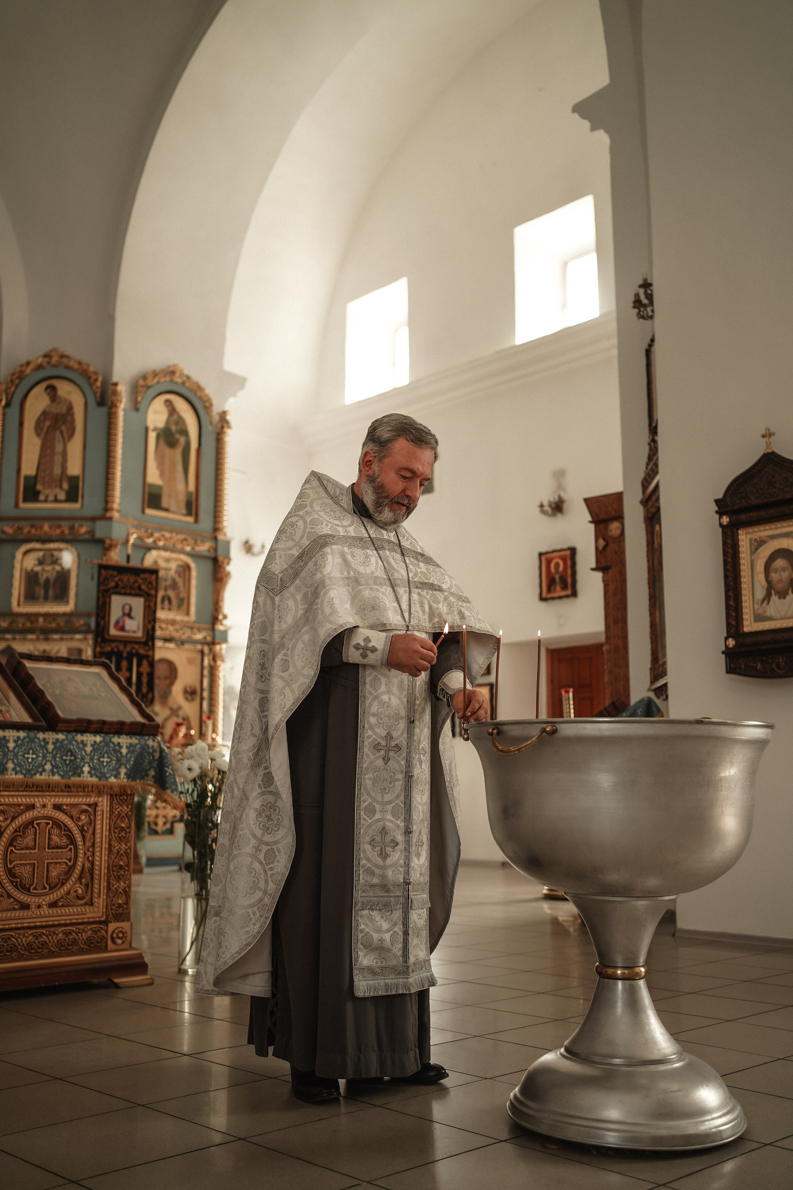 Таинство Крещения в Успенском храме. Свадебный фотограф в Ростове-на-Дону. Таинство Крещения и Венчания, семейные фотосессии. Алёна Чёботова