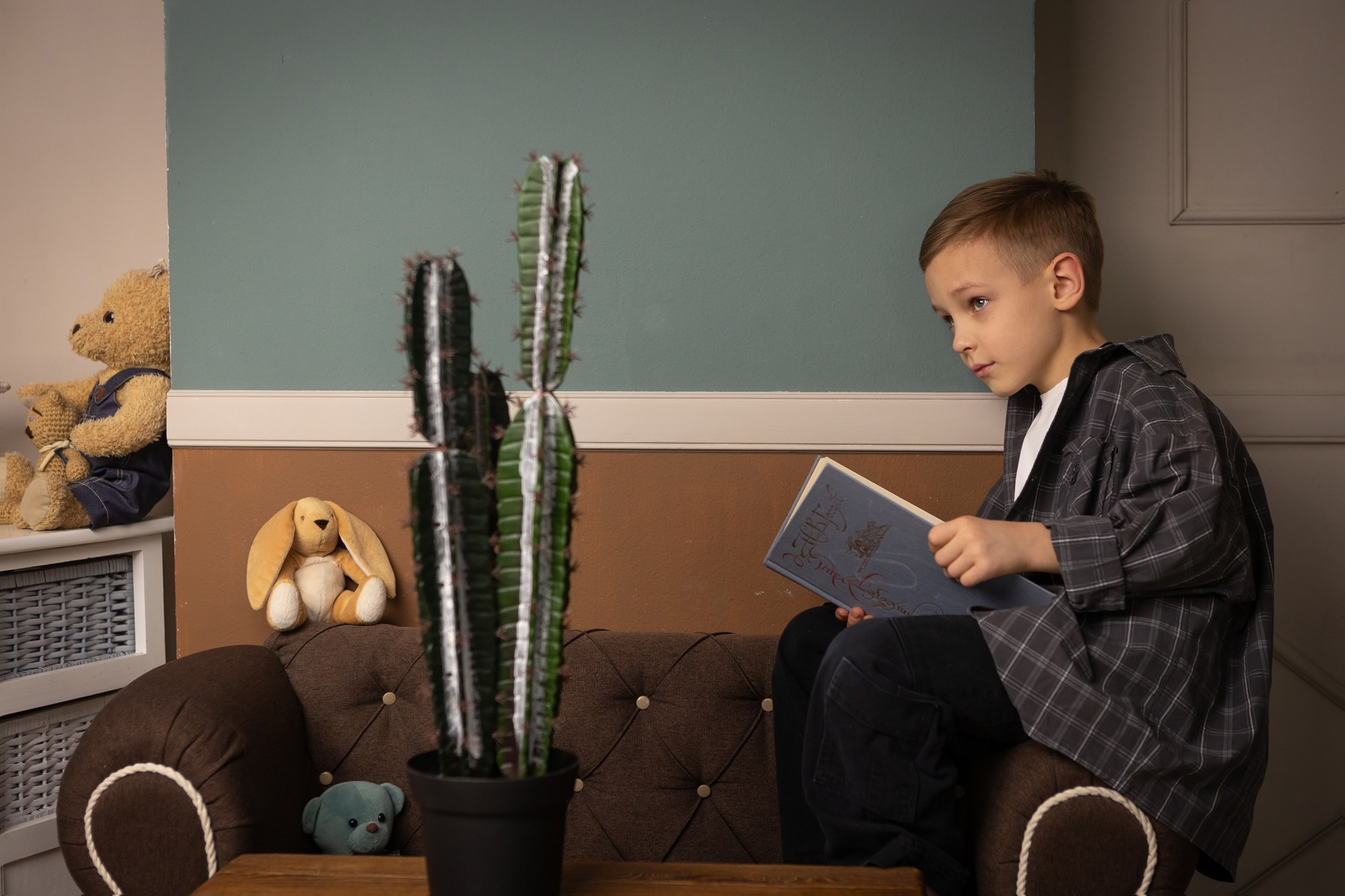 Семейная фотосессия в студии. Фотограф в Оренбурге. Профессиональный фотограф